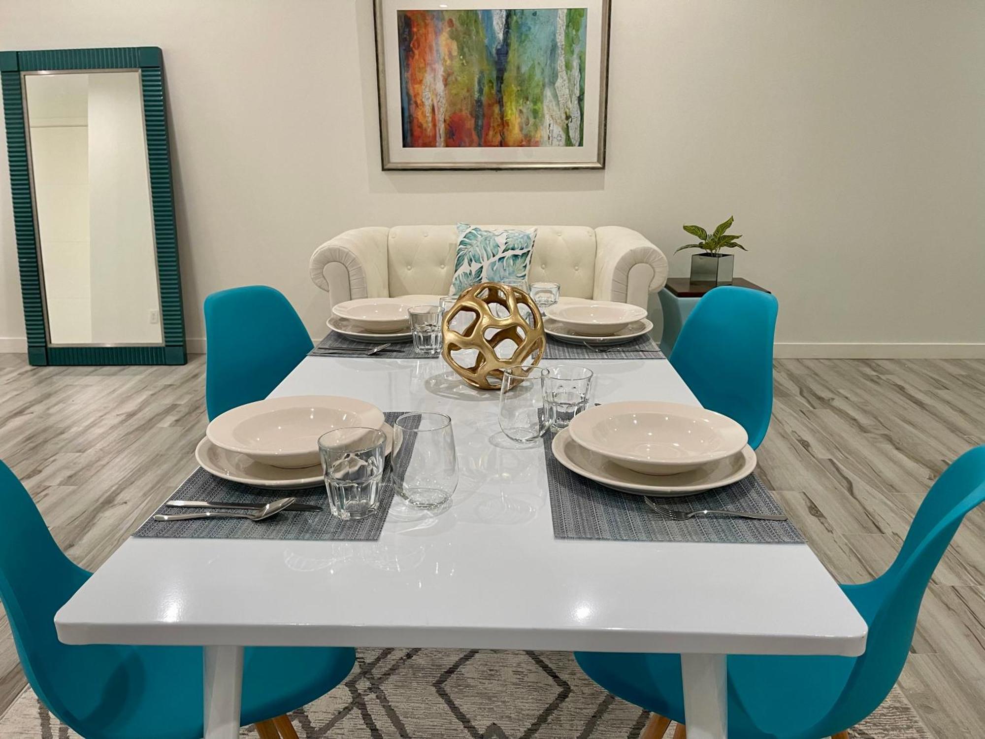The Cove - Condo Hotel - Palm Beach Strip Aparthotel 5*