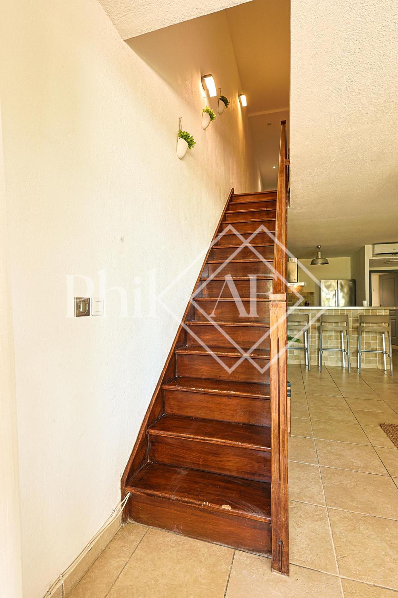5 Bed-rooms Beach-front Duplex Of 189 M2 At Orient