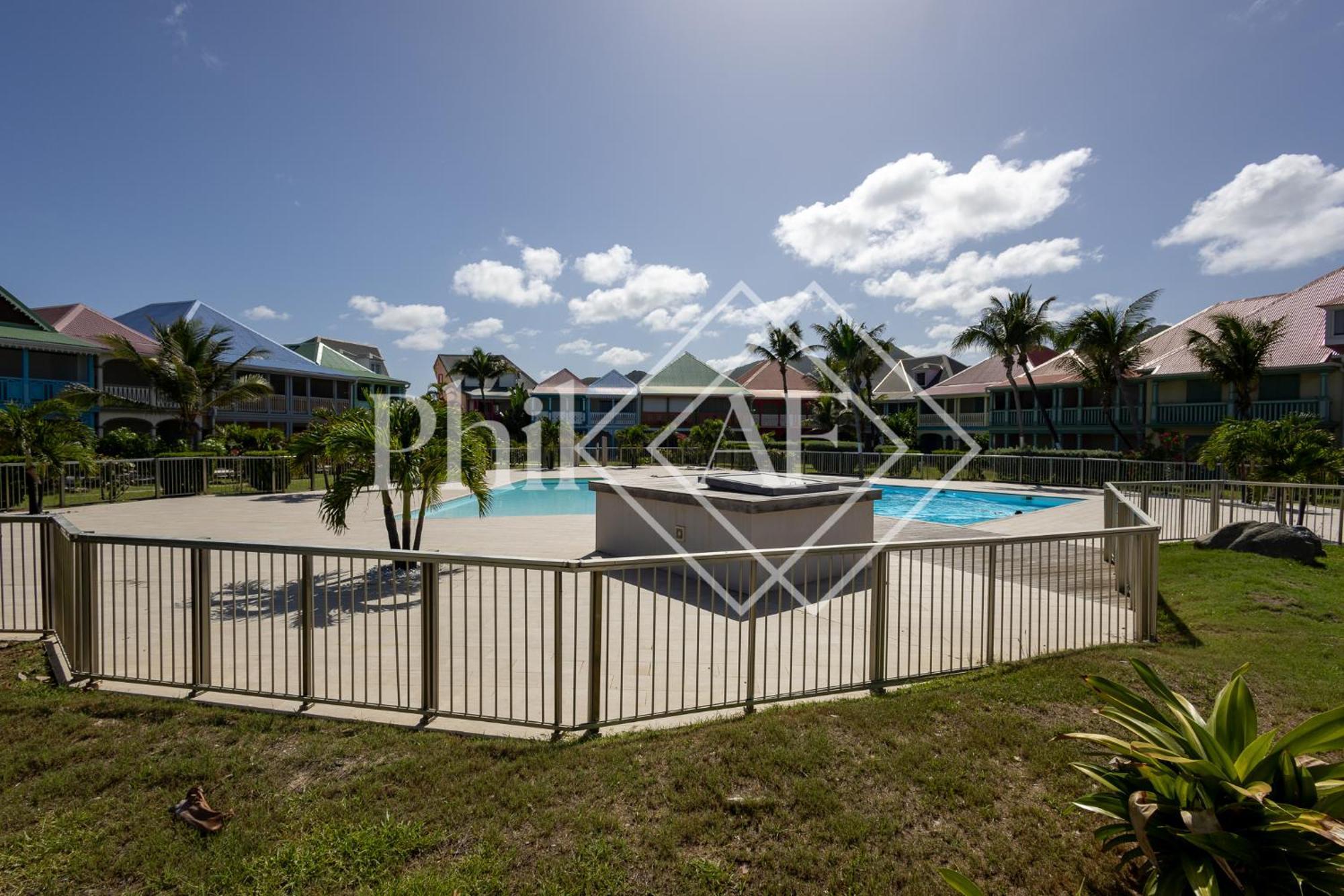 5 Bed-rooms Beach-front Duplex Of 189 M2 At Orient *