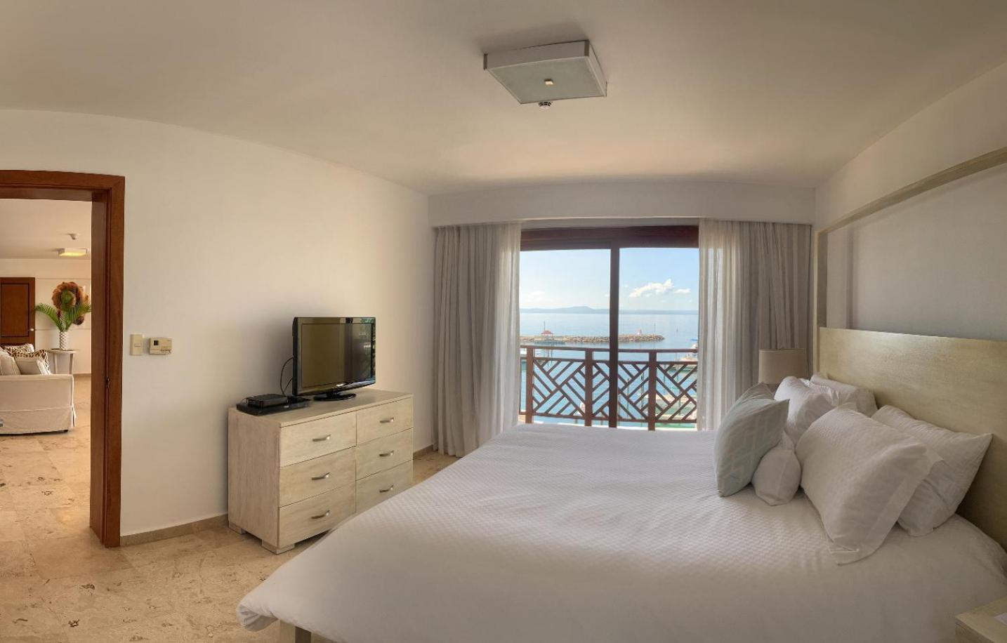 The Bannister & Yacht Club By Mint Samana