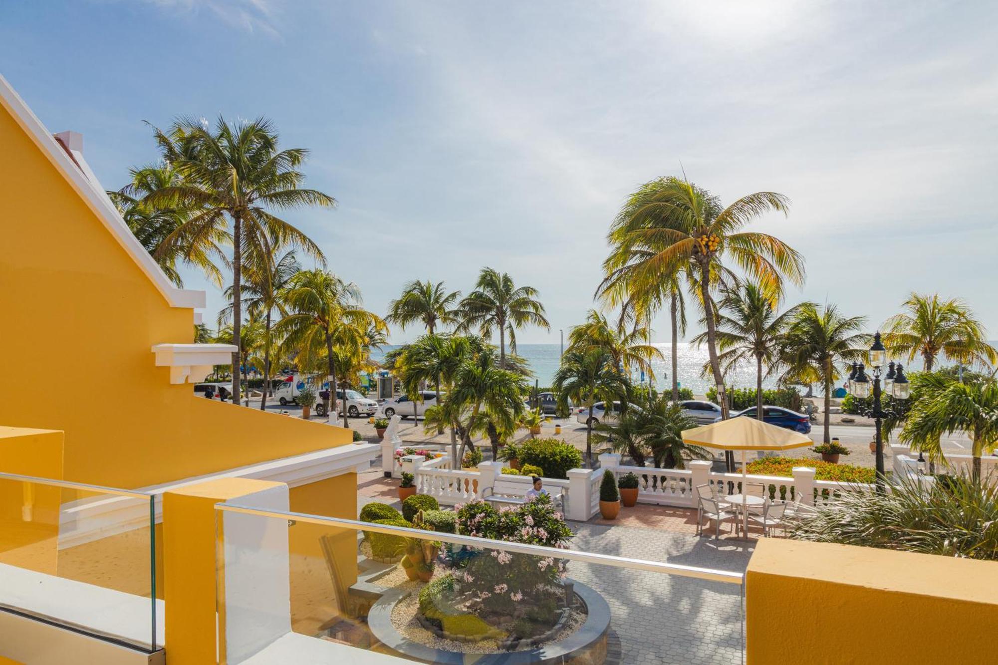 Resort Amsterdam Manor Beach