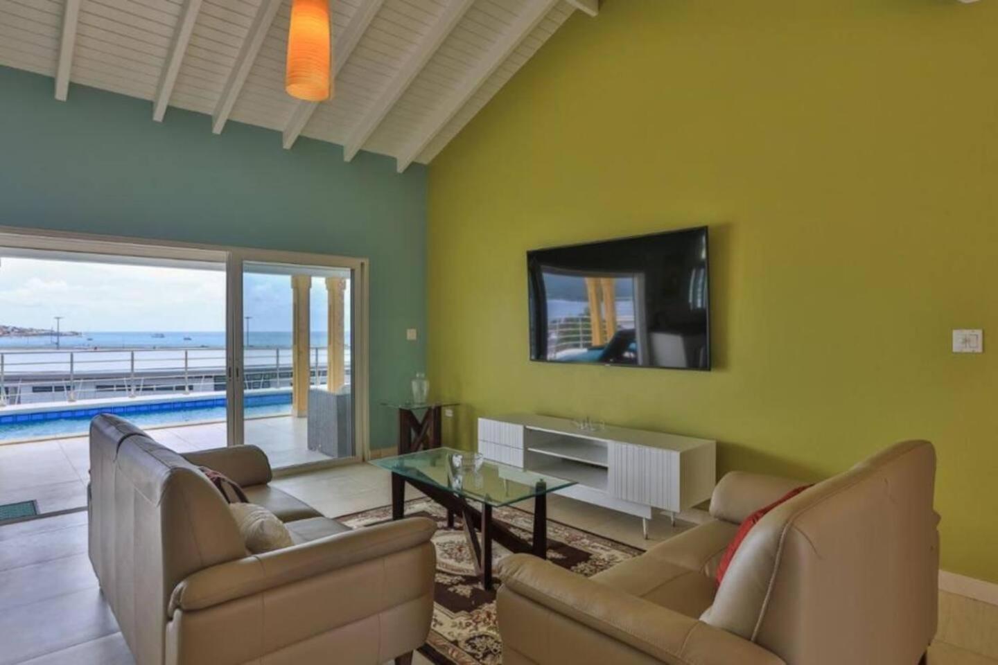 Airport View 3-bed Pousada Cupecoy (Sint Maarten)