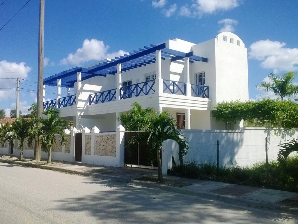 Holiday home White House *