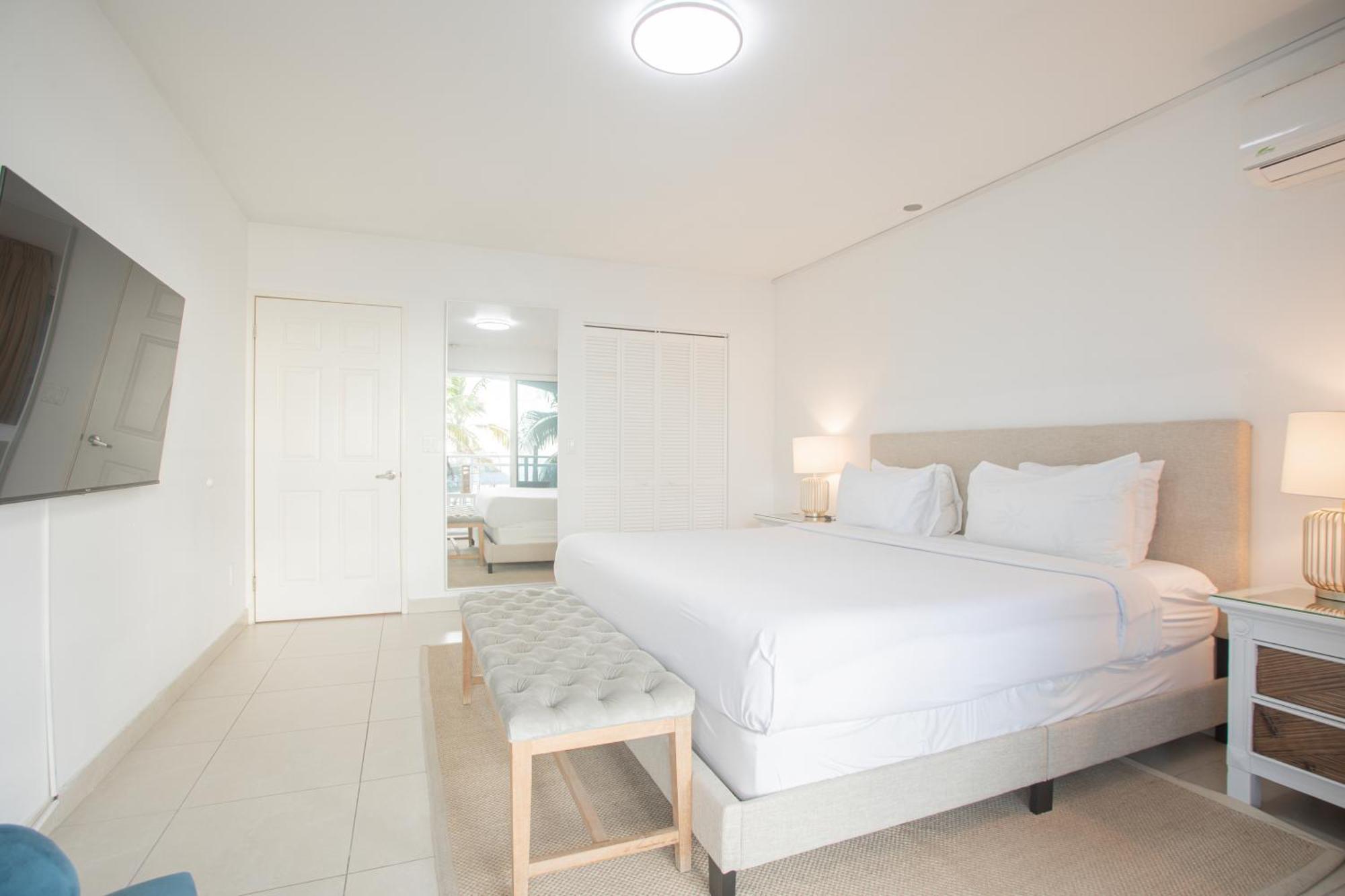 House - Luxe 1 Bedroom - Ocean Hideaway Apartment Maho
