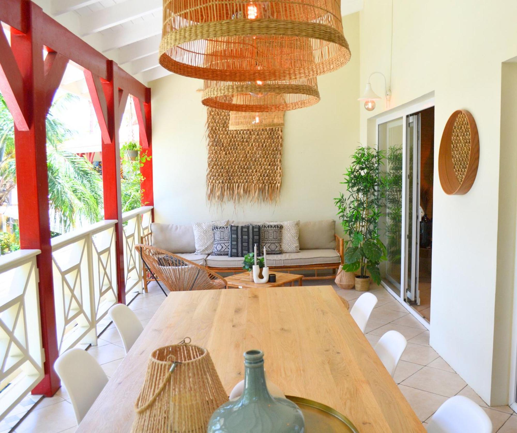 Jasmins Penthouse - Waterfront Penthouse With Pool & Dock Near Apartment *