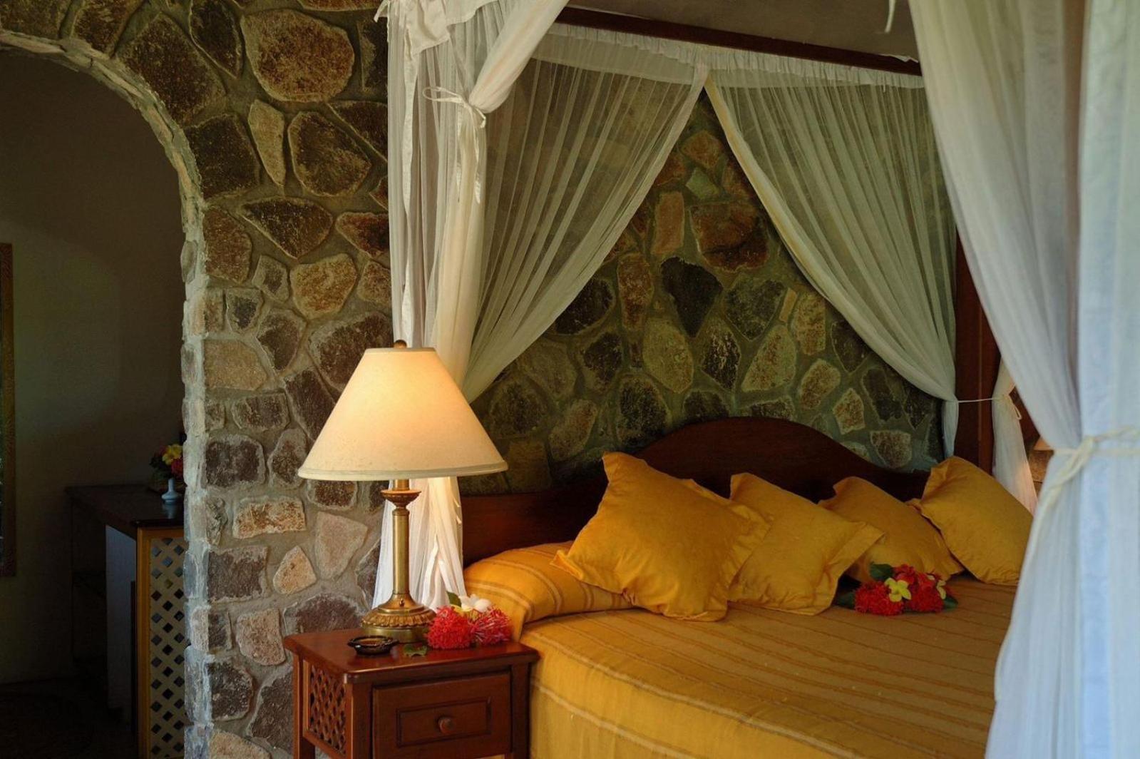 Hotel Frangipani 3*