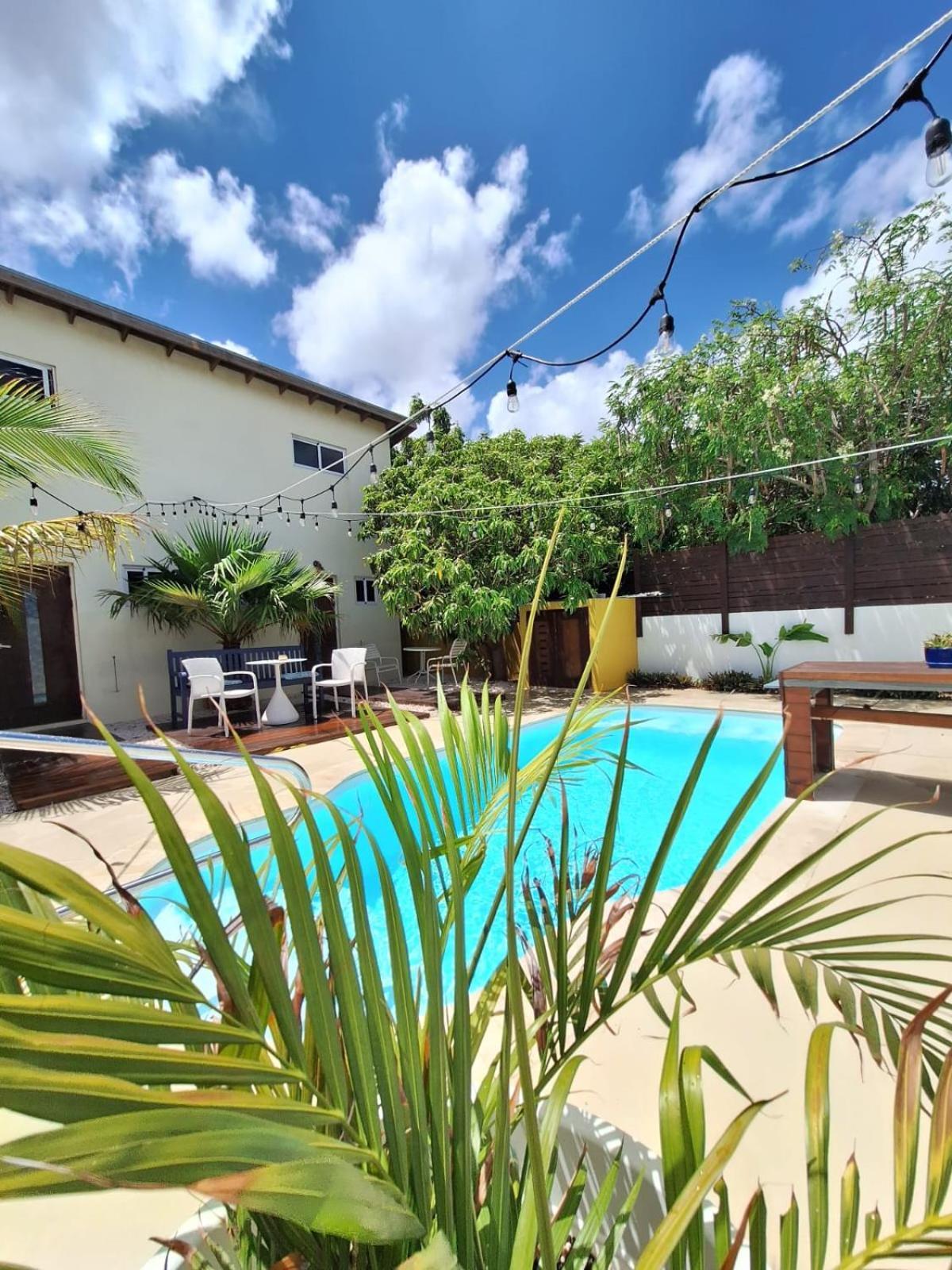 Anate Beach Apartments, Mangel Alto Savaneta