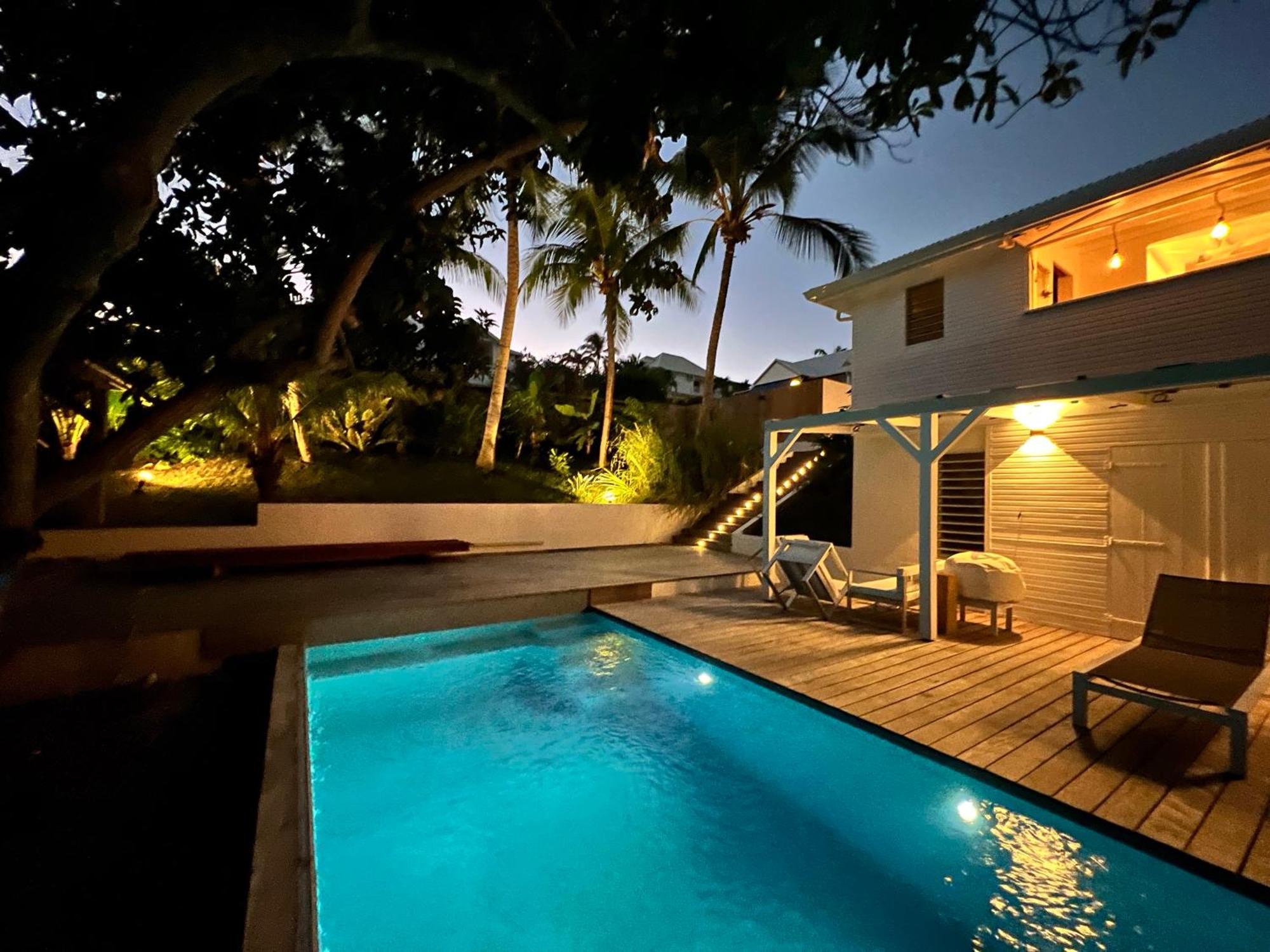 - Piscine A Debordement & Saint-Francois (Grande-Terre)