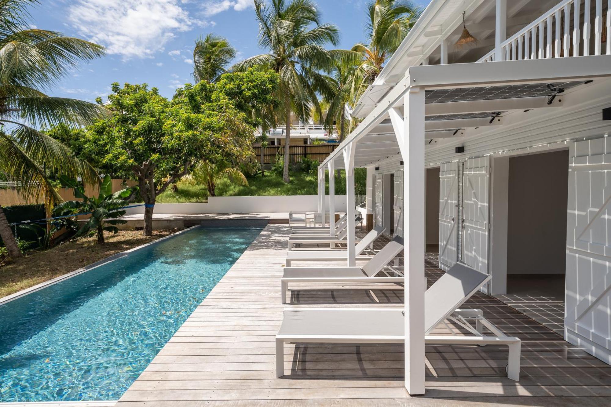 - Piscine A Debordement & * Saint-Francois (Grande-Terre)