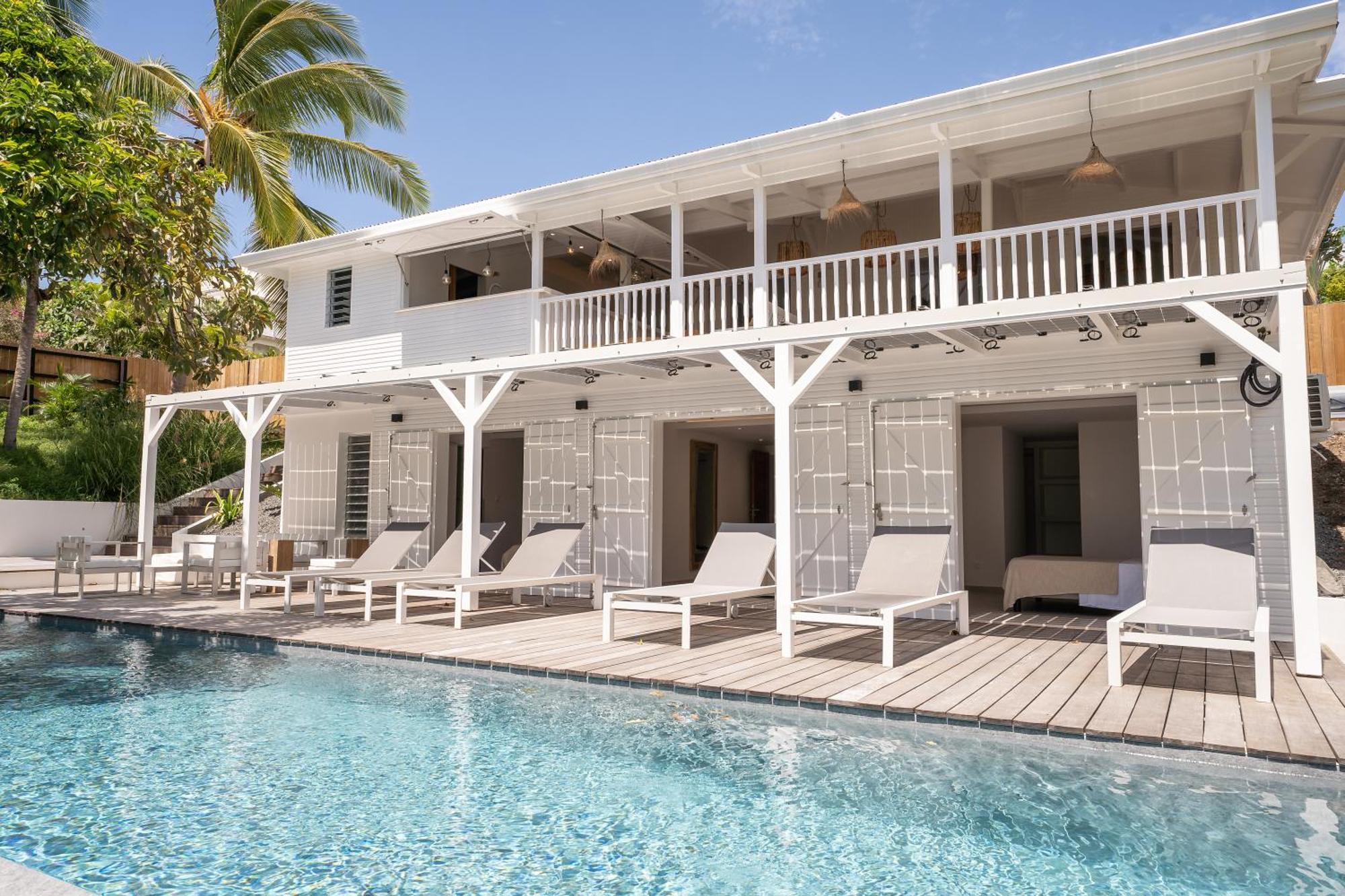 - Piscine A Debordement & * Saint-Francois (Grande-Terre)