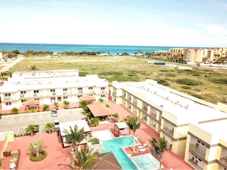 Apartamento Steps To Eagle Beach #10