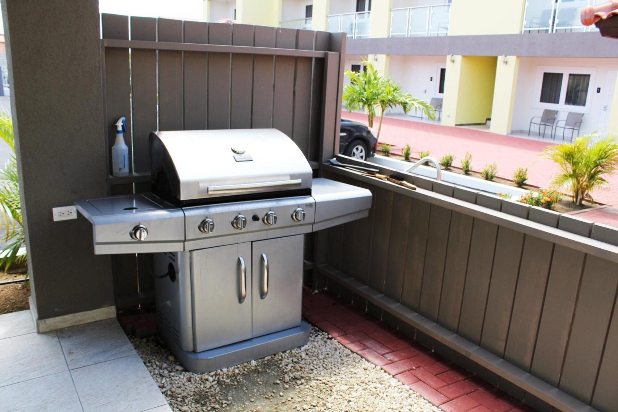 Apartamento Steps To Eagle Beach #10 *