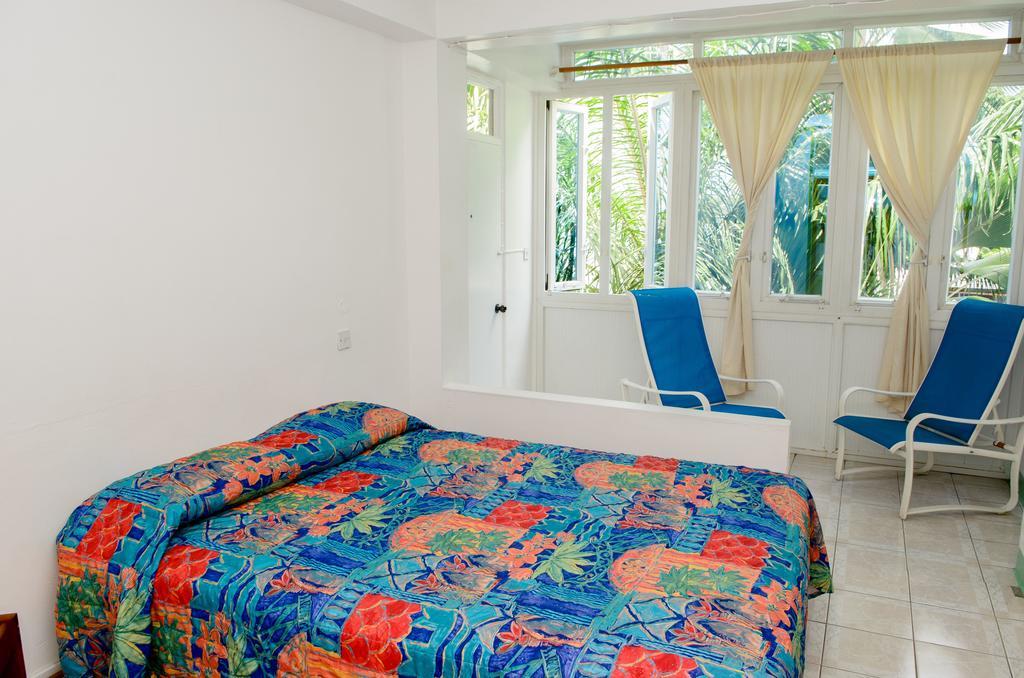 Anchorage Hotel, Whale Watch & Dive Center Guest house Roseau