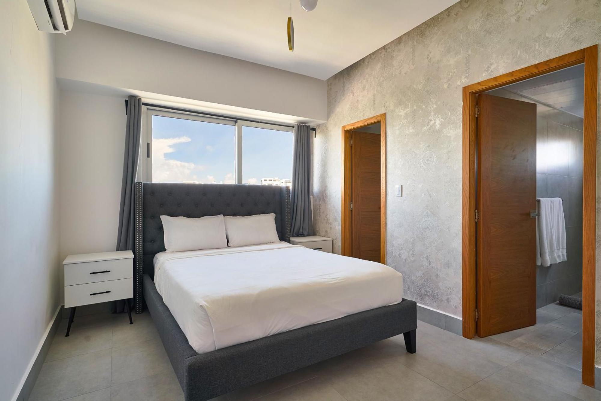 Tower Aparthotel