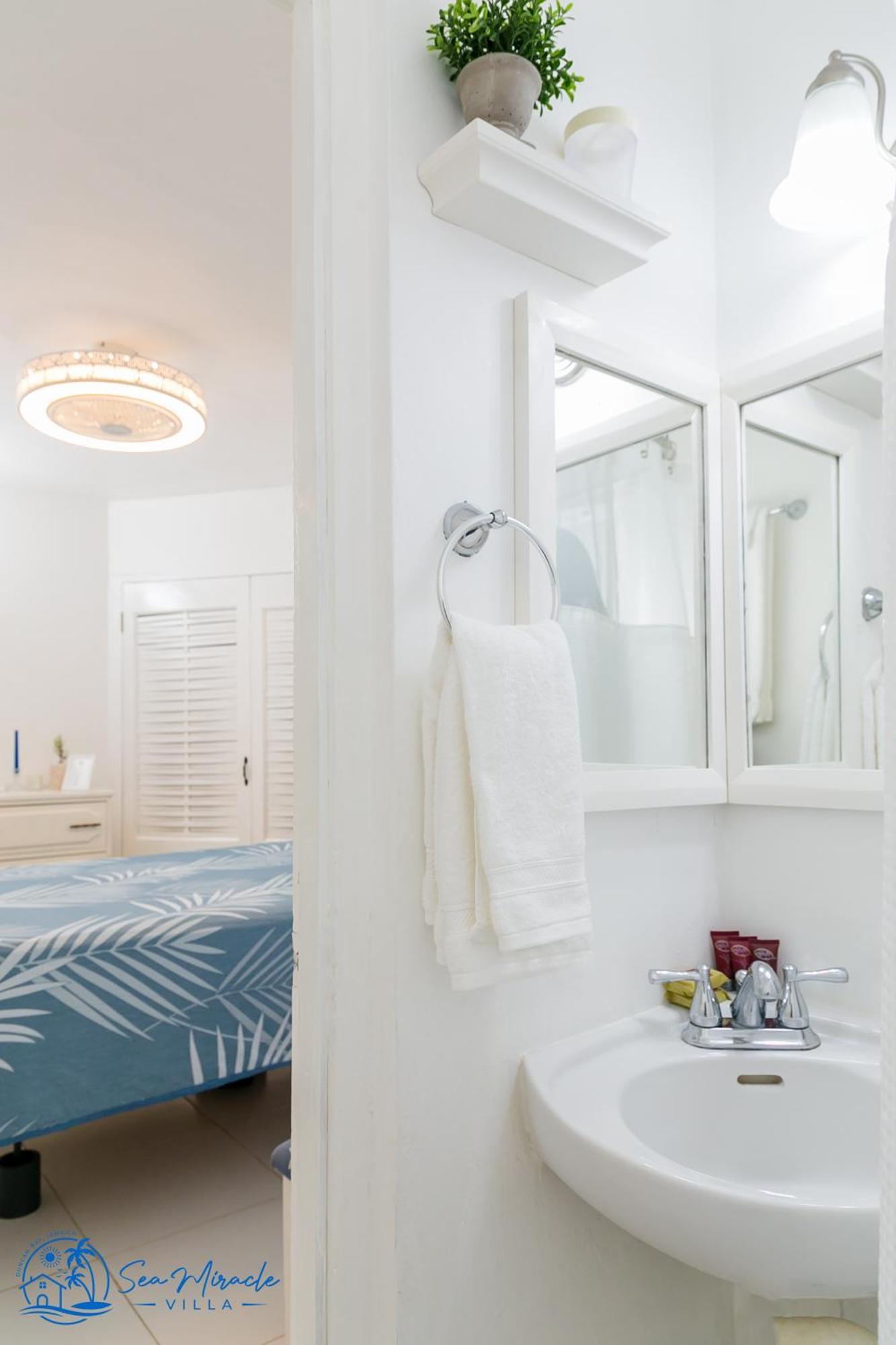 Sea Miracle Villa/beach
