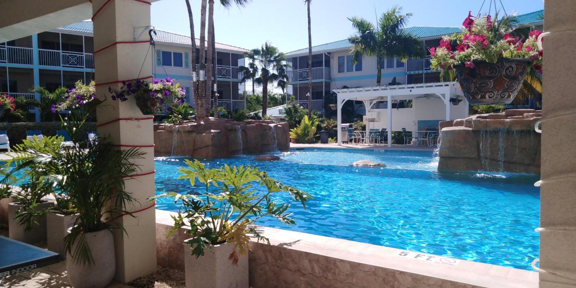 Aparthotel Seven Mile Beach 3*