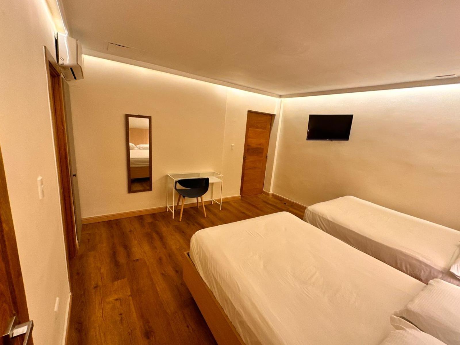 Hotel La Colonia 3*