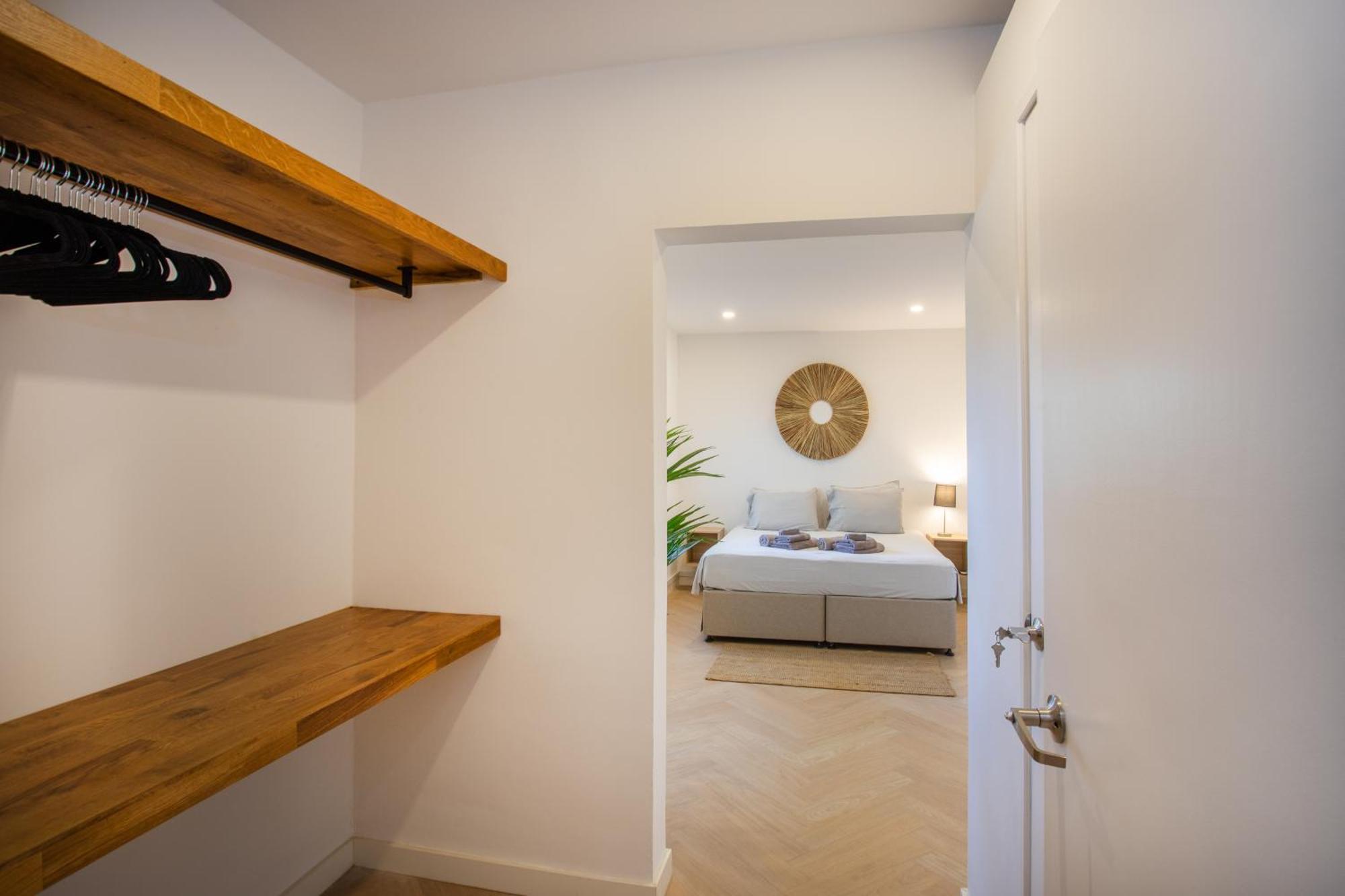 Zarza Villa *