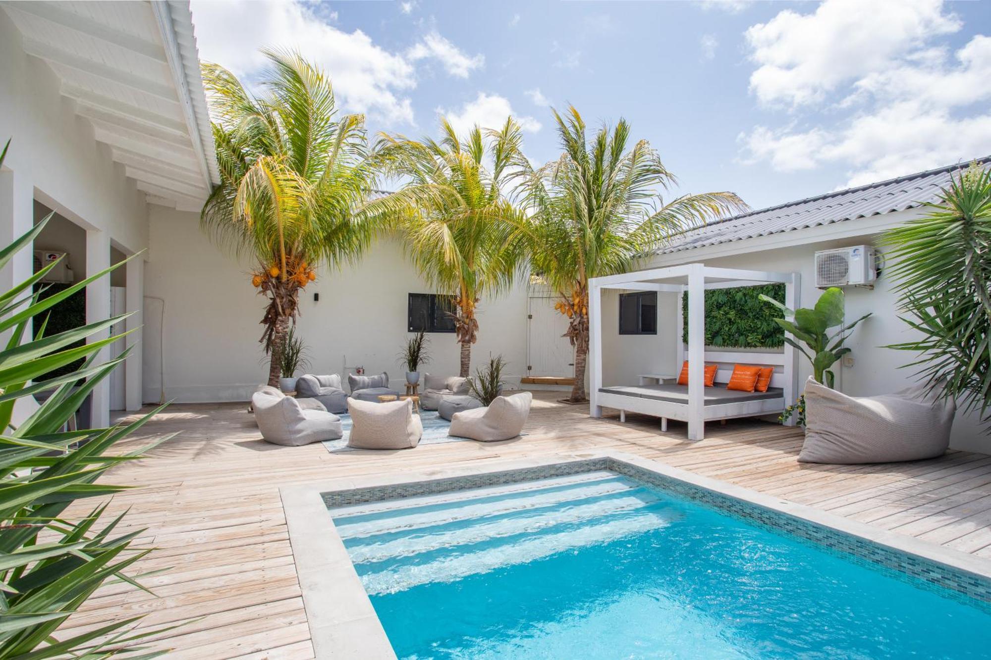 Zarza Villa *