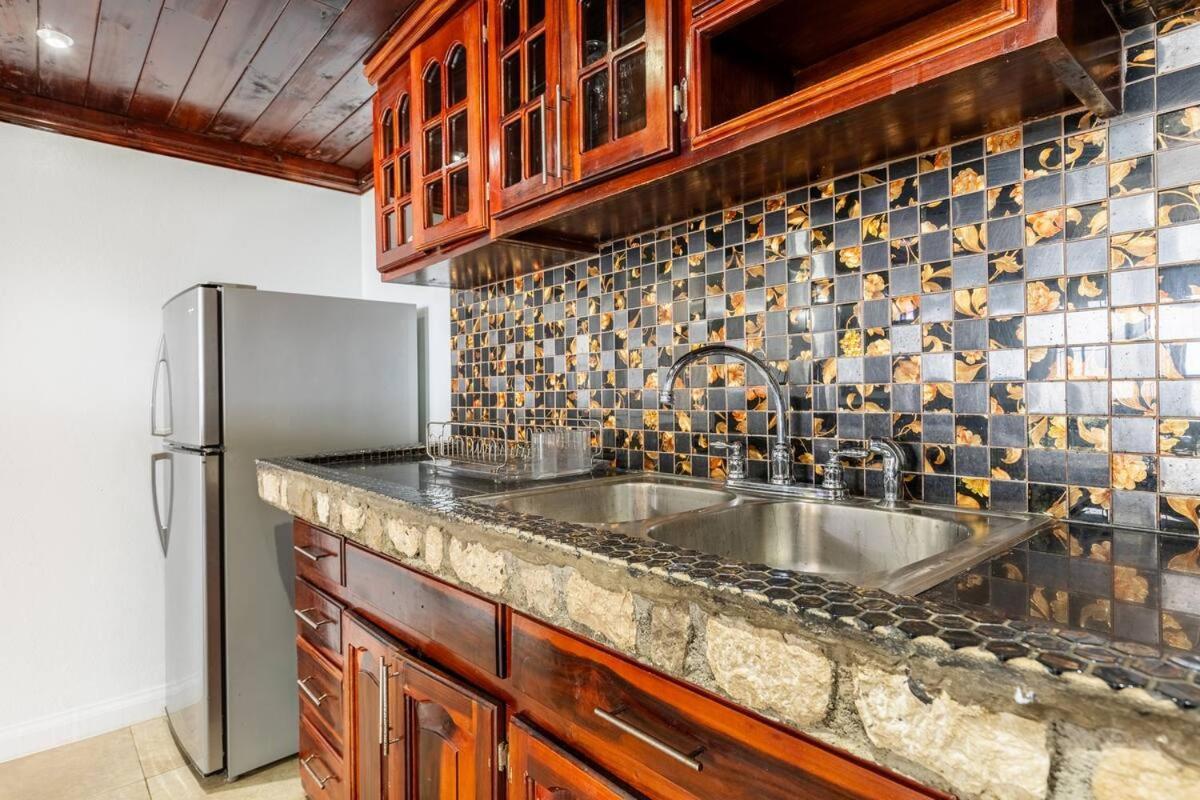 Water Lovers Paradise! Guest house Ocho Rios