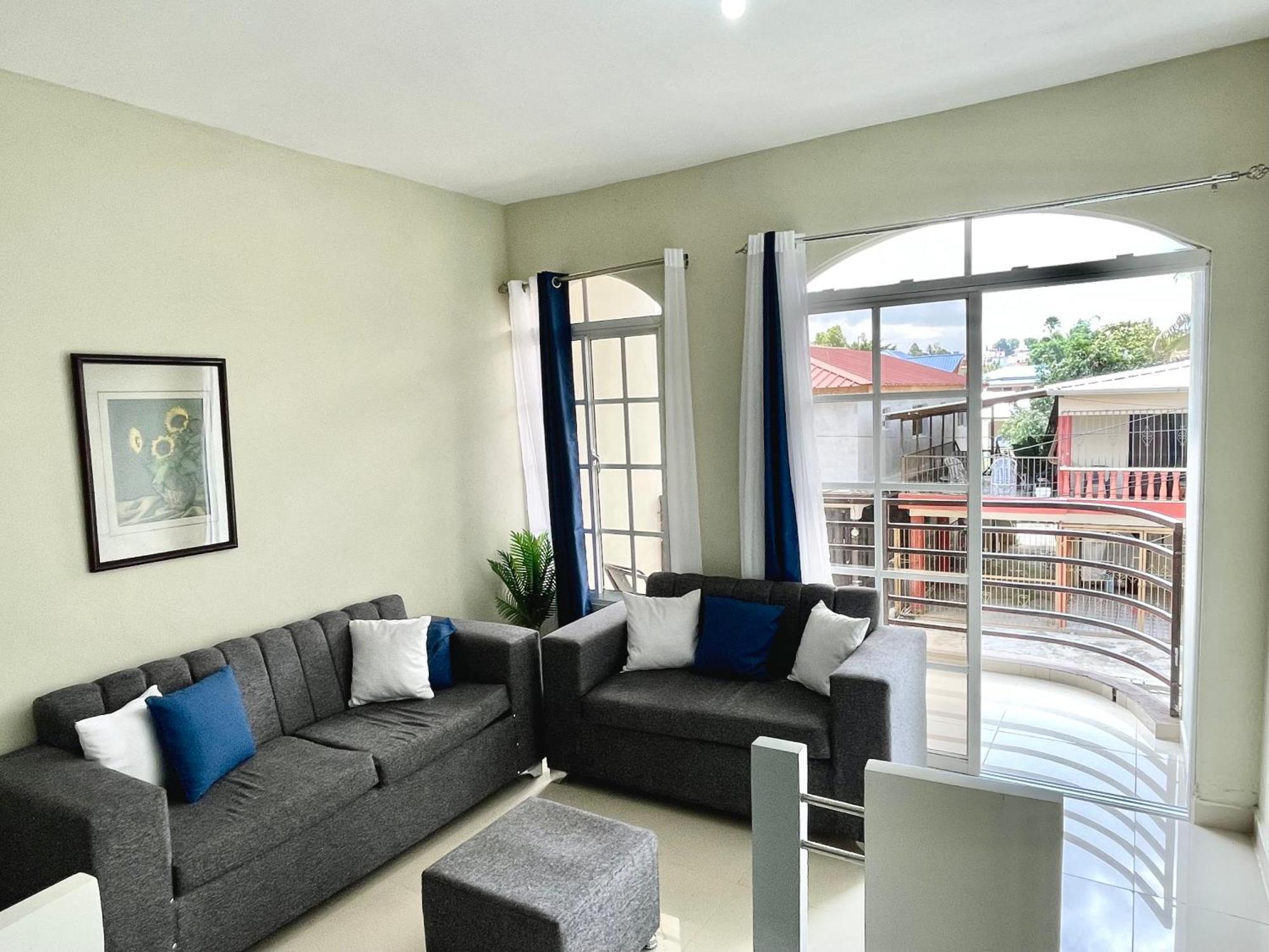 Apartment Balcon Skyline 2 *
