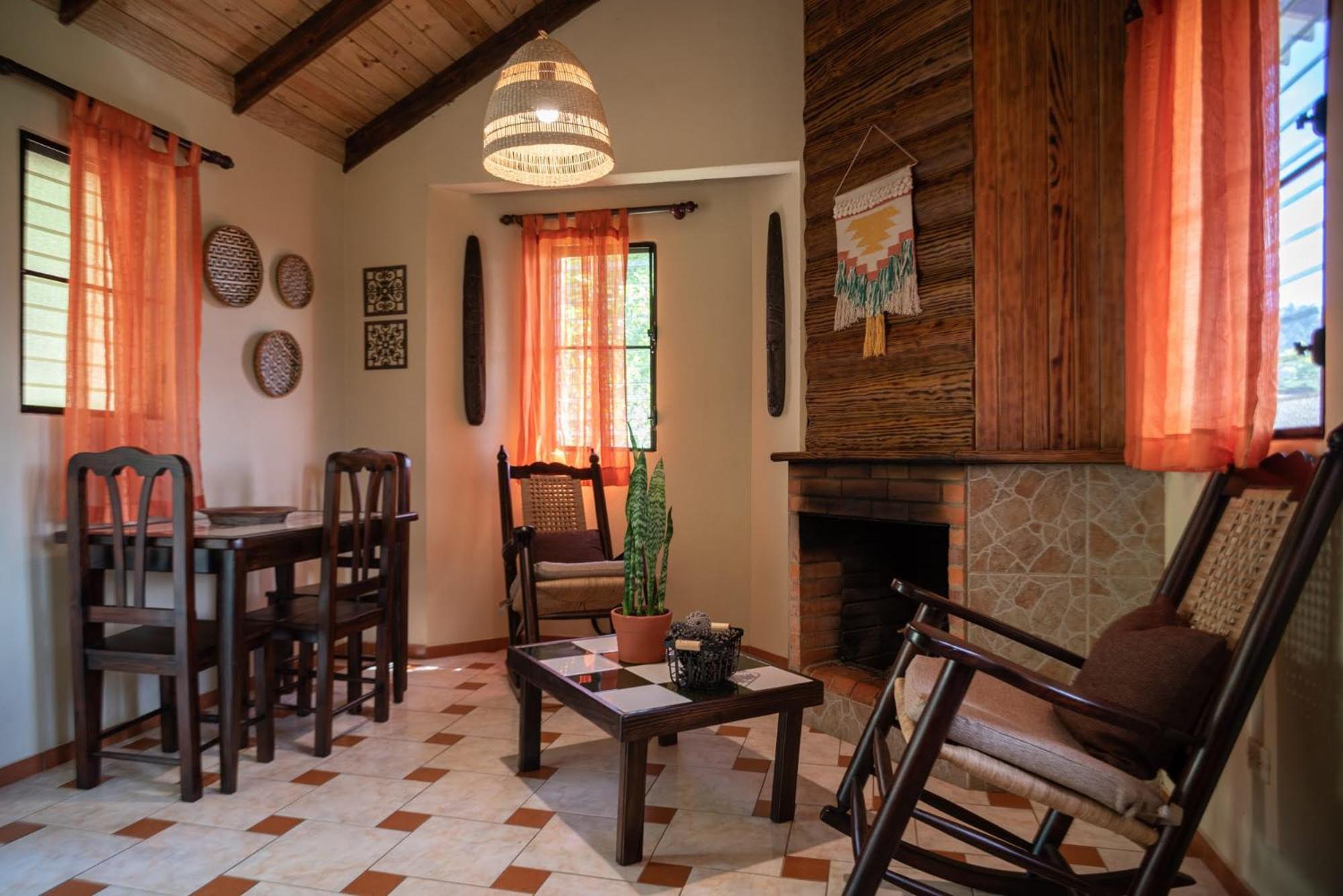 Alojamento Altocerro Constanza