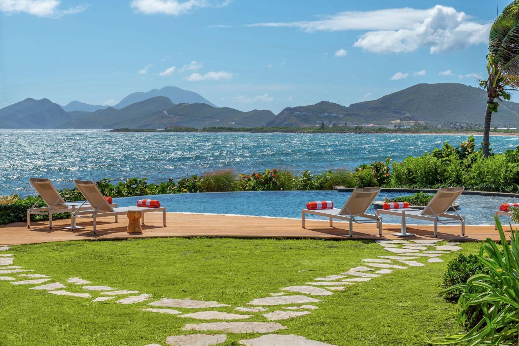Resort Koi Saint Kitts, Curio Collection By Hilton 4*