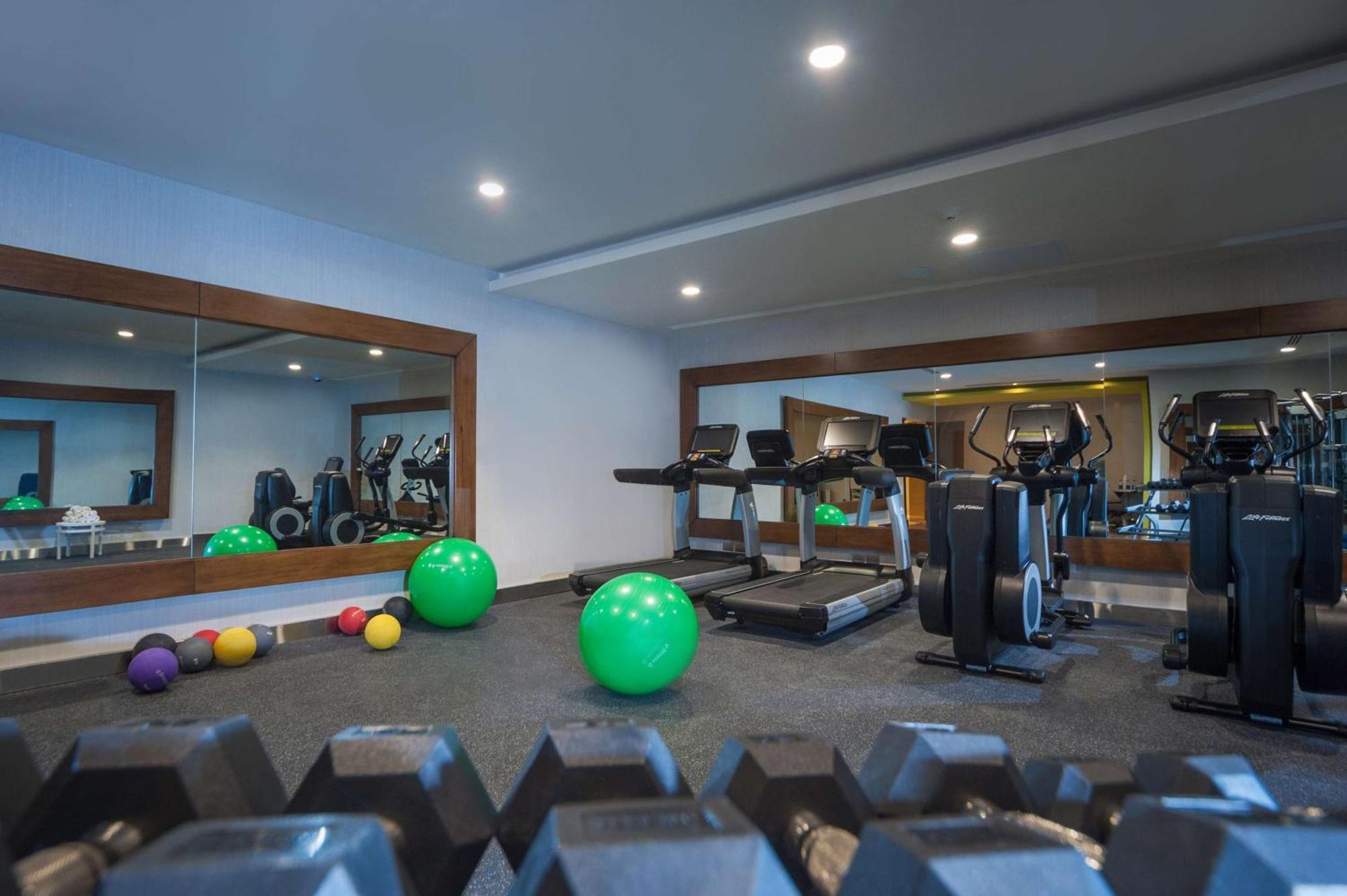 Embassy By Hilton Hotel 4*