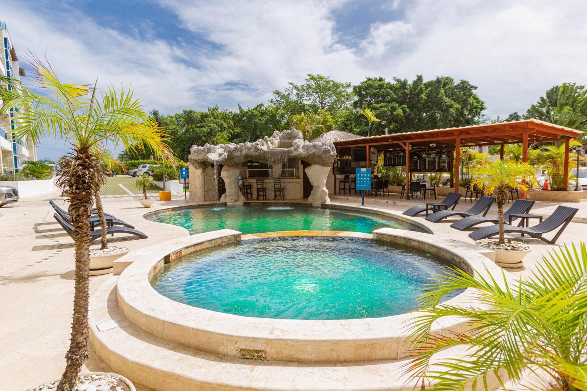 At Grand Laguna By Calisto *