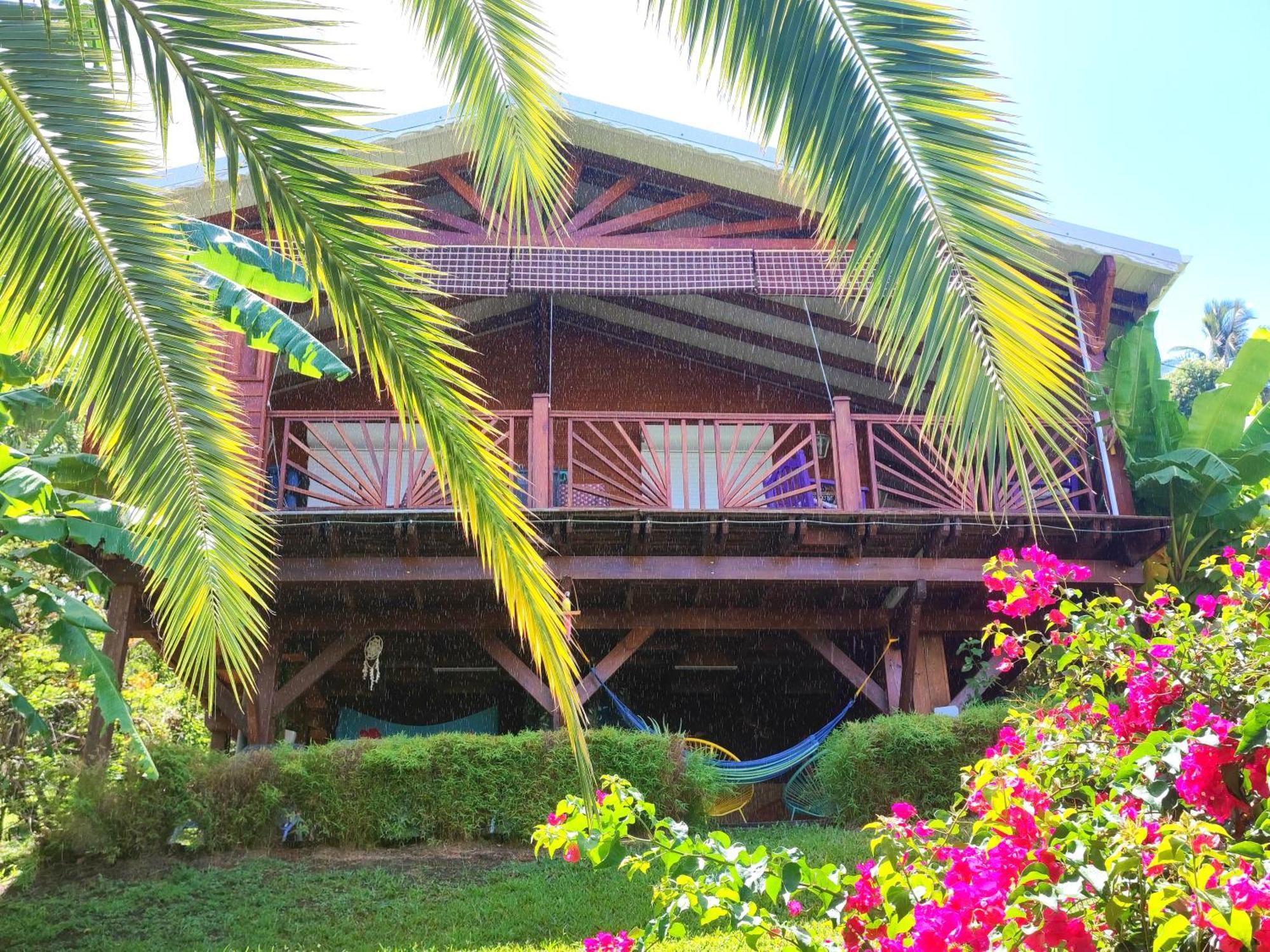 La Vieille Sucrerie: Caribbean View Retreat Basse-Terre