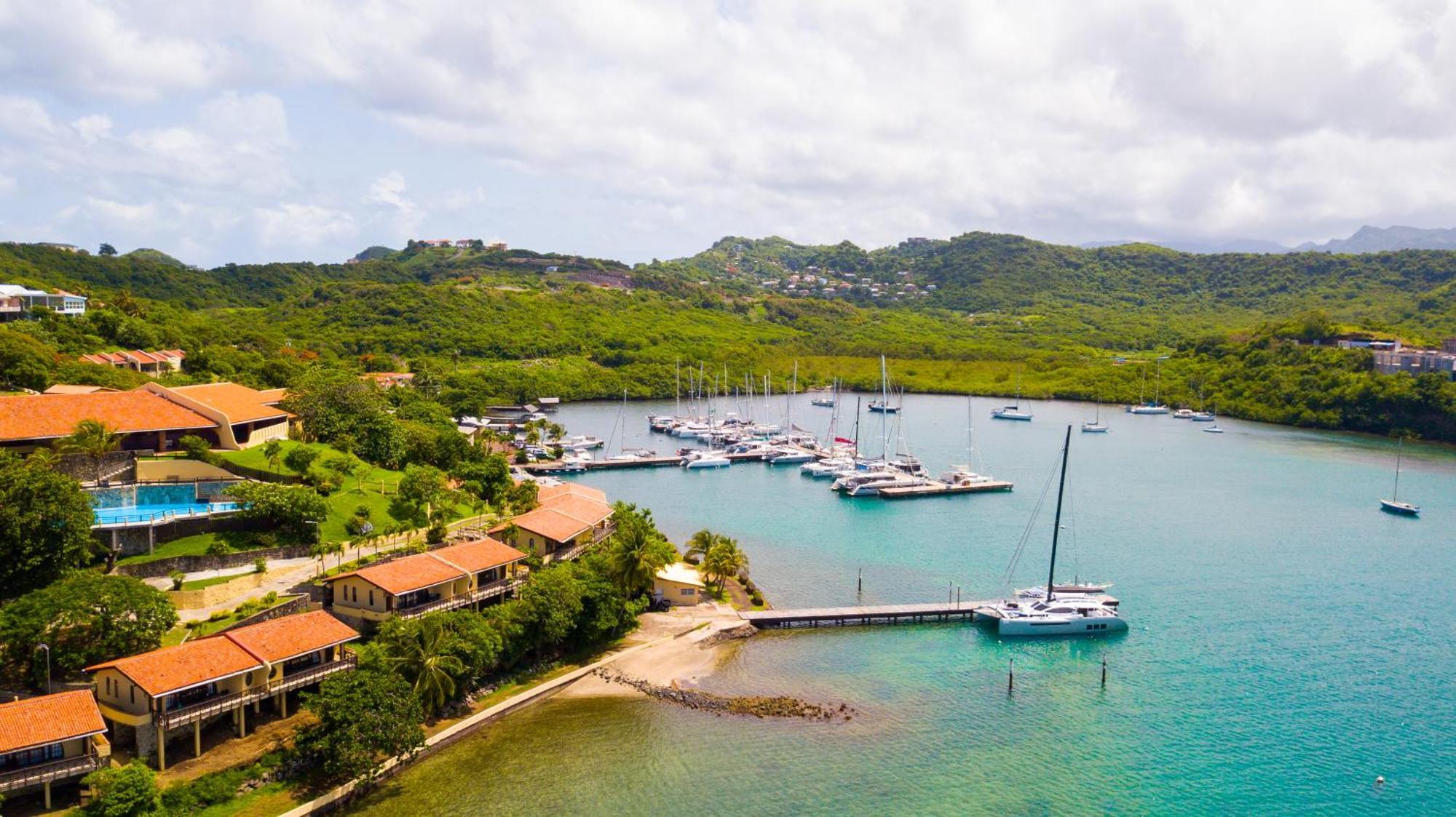 Secret Harbour Boutique And Marina Lance aux Epines
