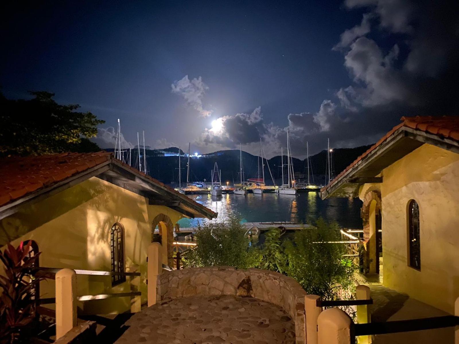 Hotel Secret Harbour Boutique And Marina Lance aux Epines