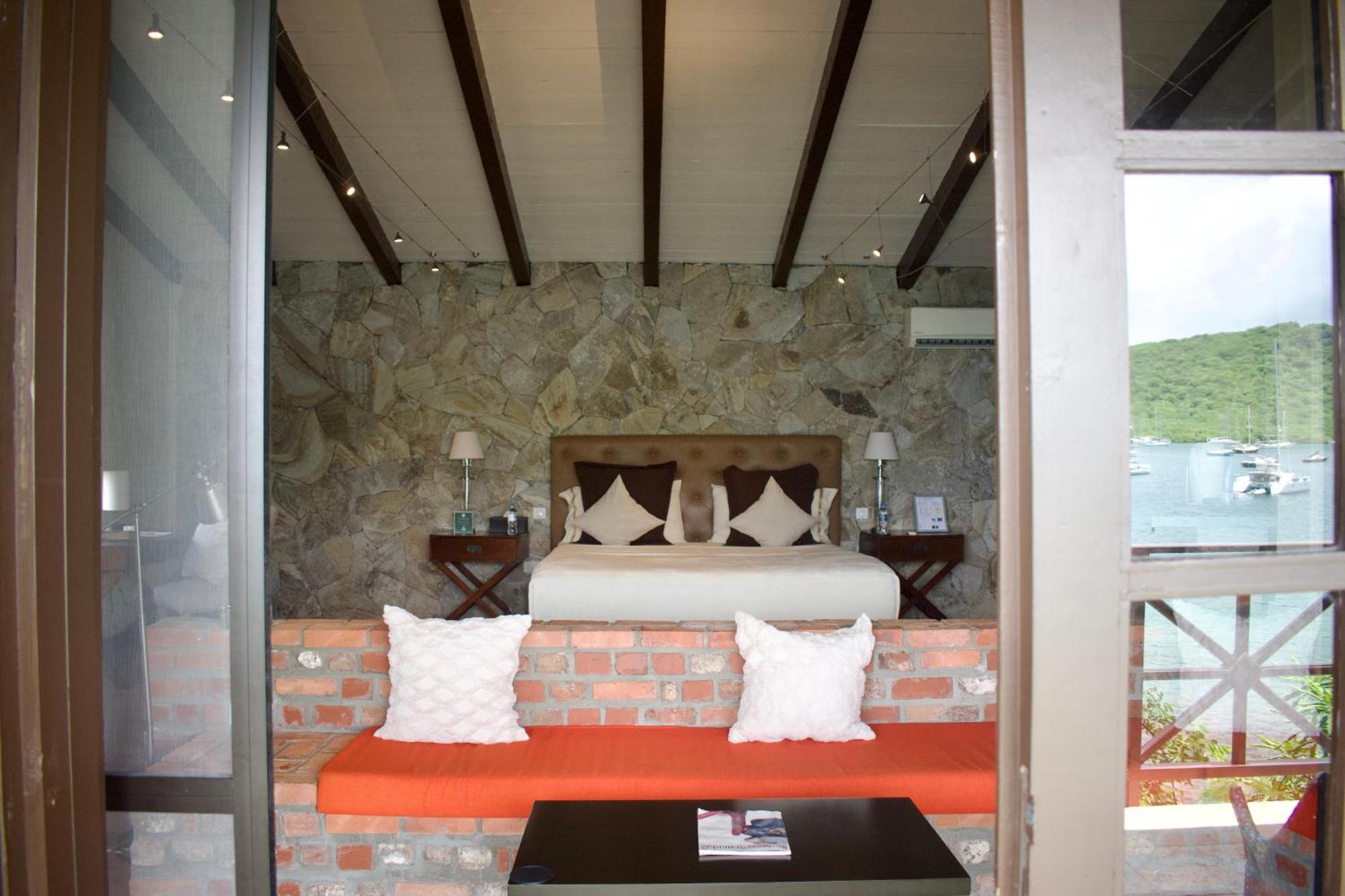 Secret Harbour Boutique And Marina 4*