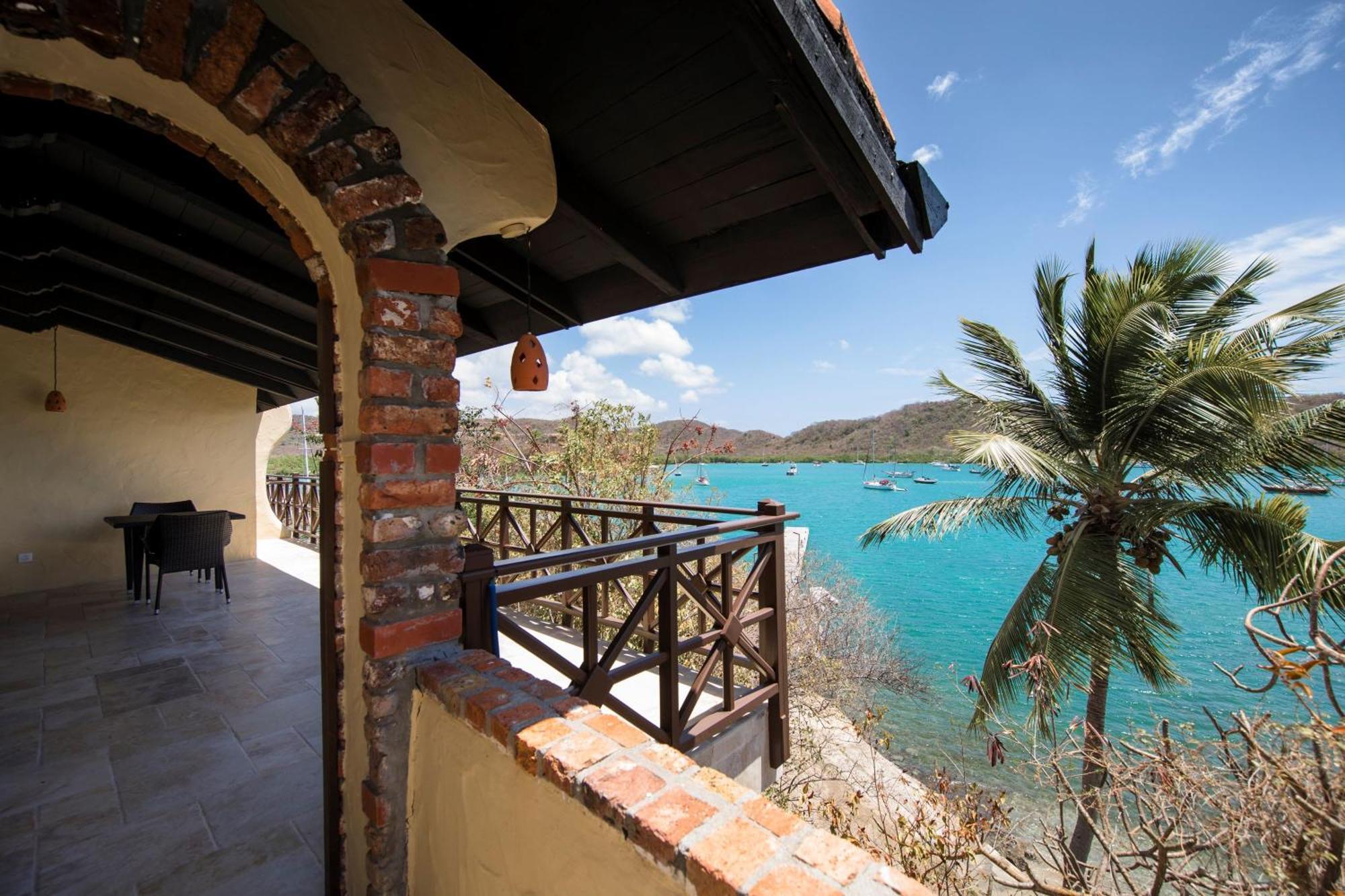 Hotel Secret Harbour Boutique And Marina 4*