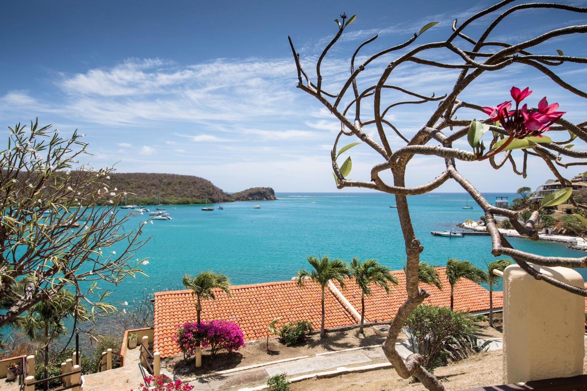 Hotel Secret Harbour Boutique And Marina