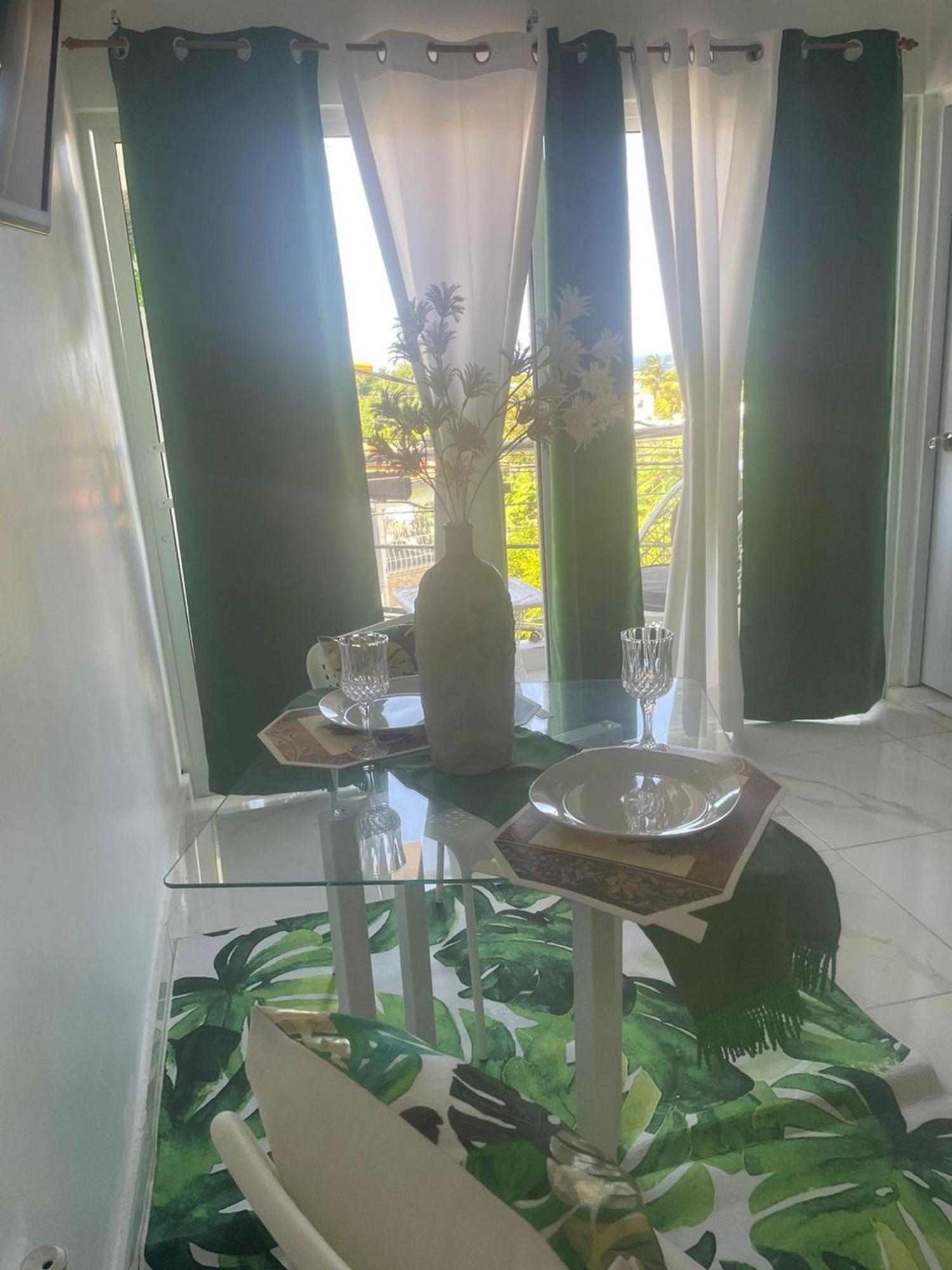 Royal Terrace I Apartment