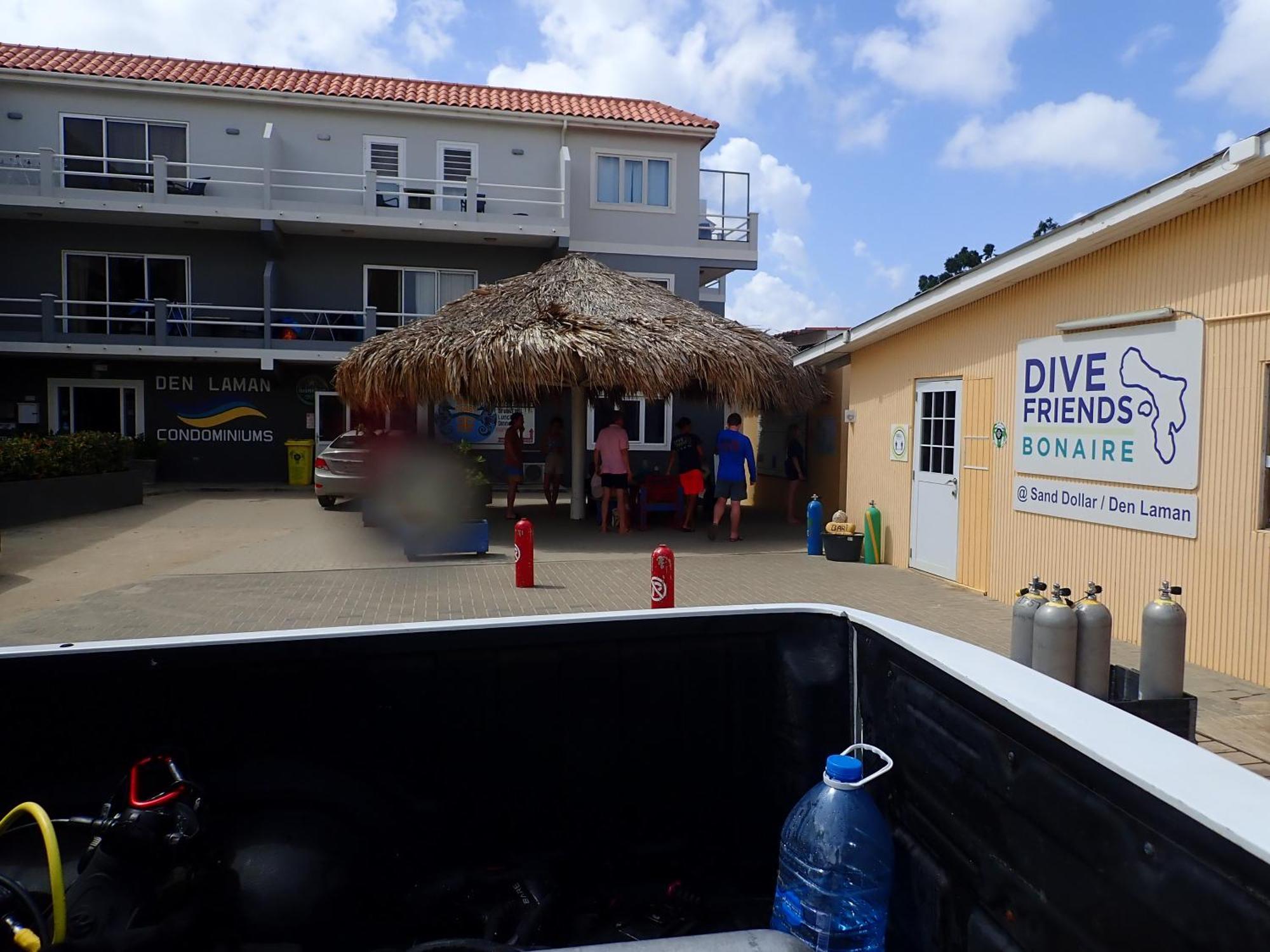 Den Laman - Balloonfish Apartamento *