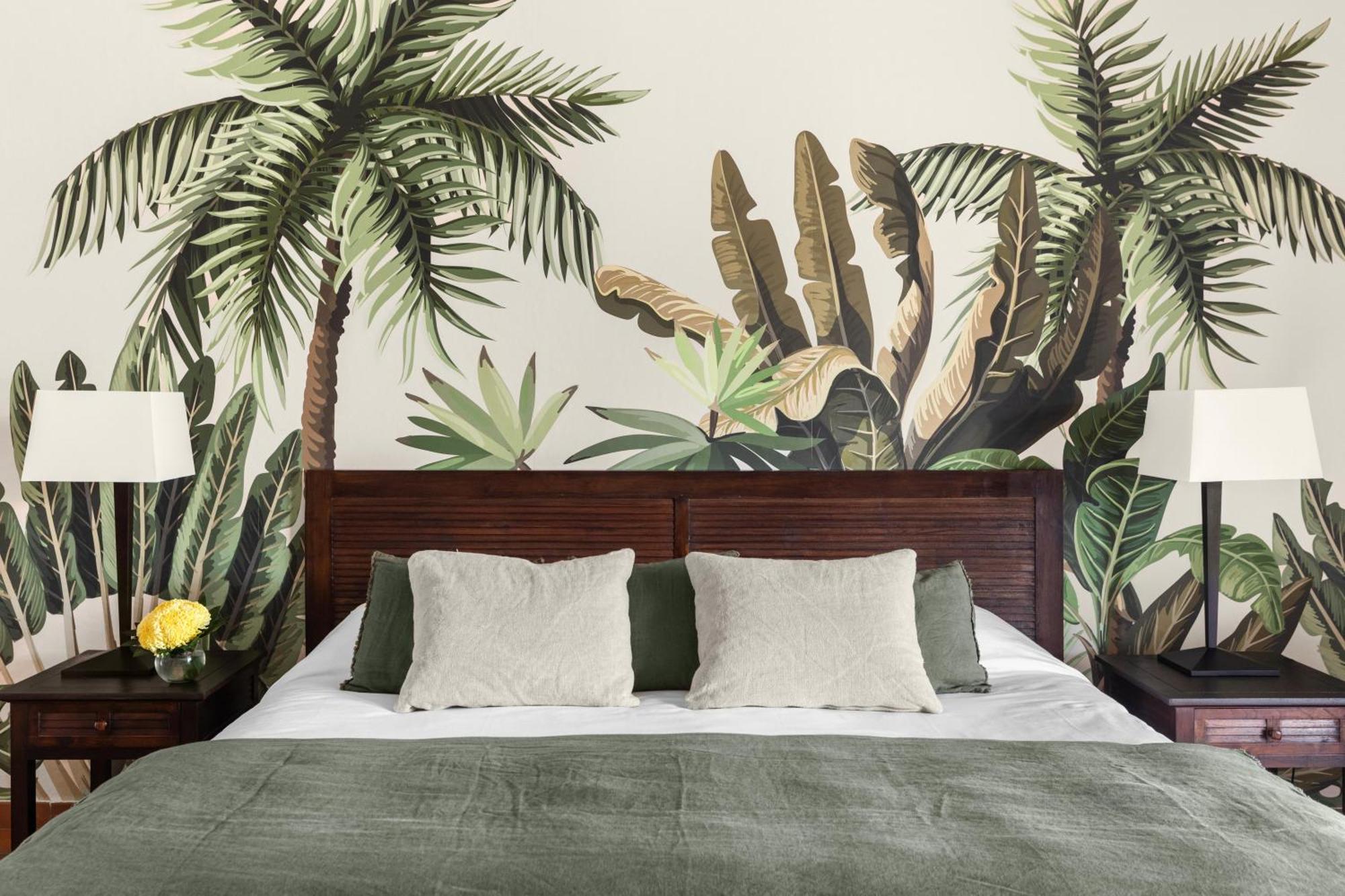 Esmeralda - Orient Bay Hotel