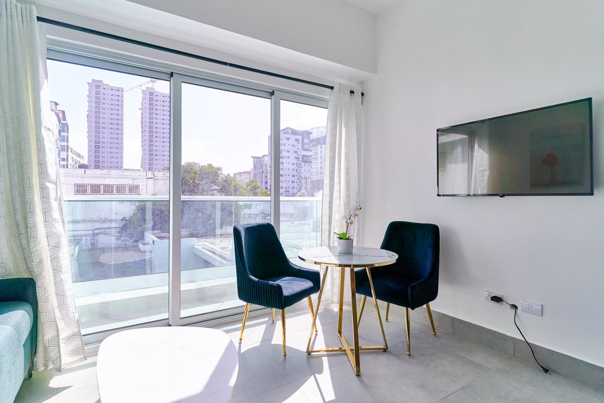 Tower Aparthotel *