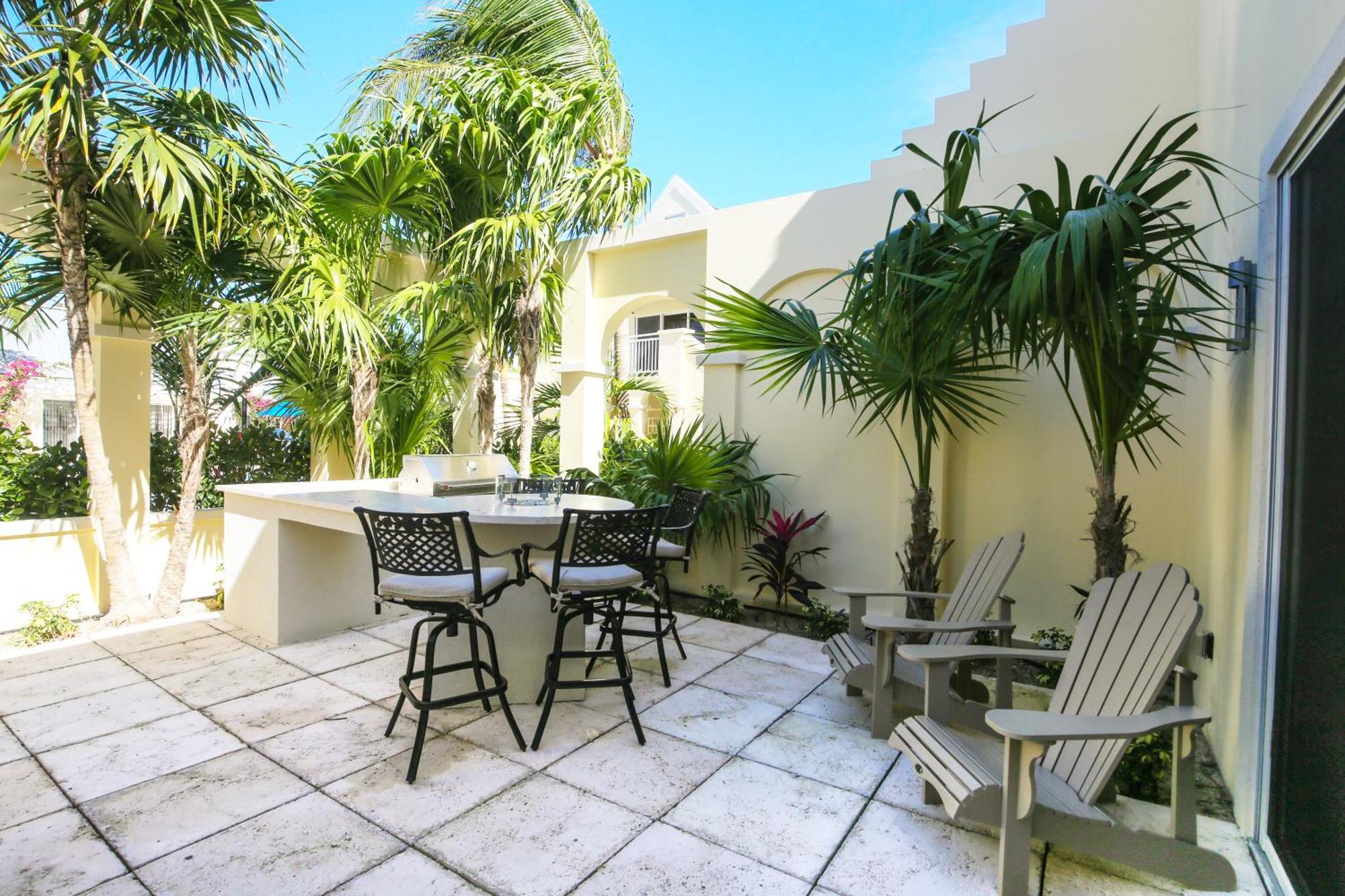 Hotel At Windsong On The Reef 4*