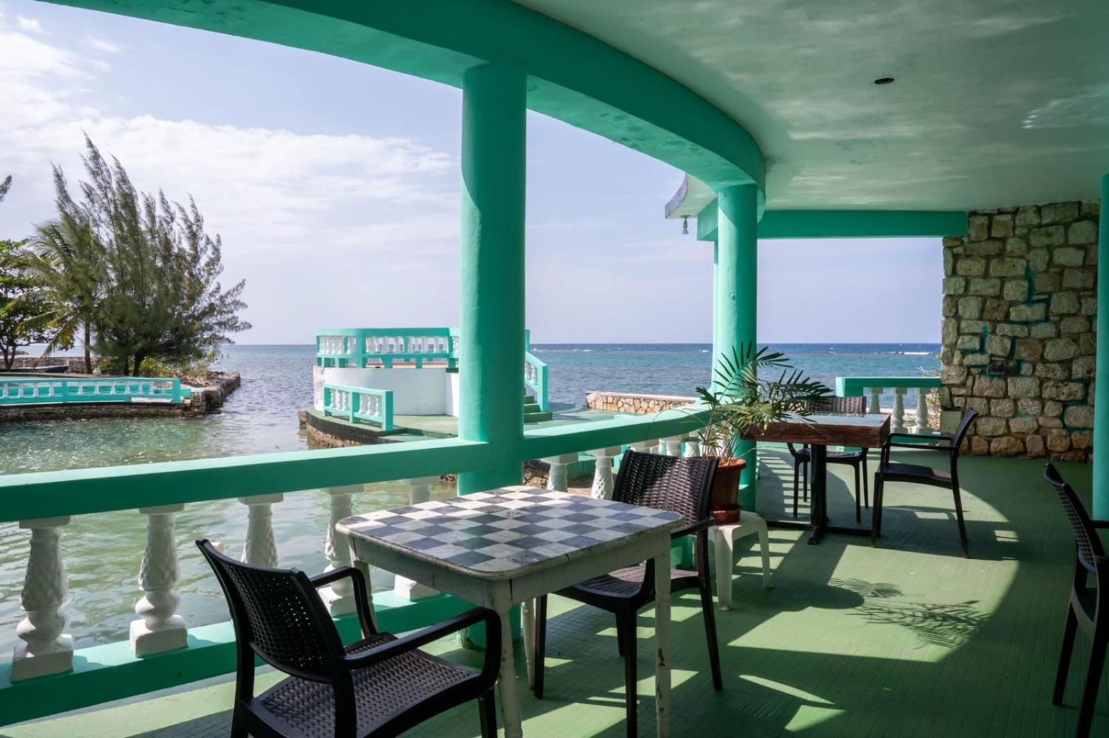 Casa de hóspedes Ocean Front Triple At Sahara