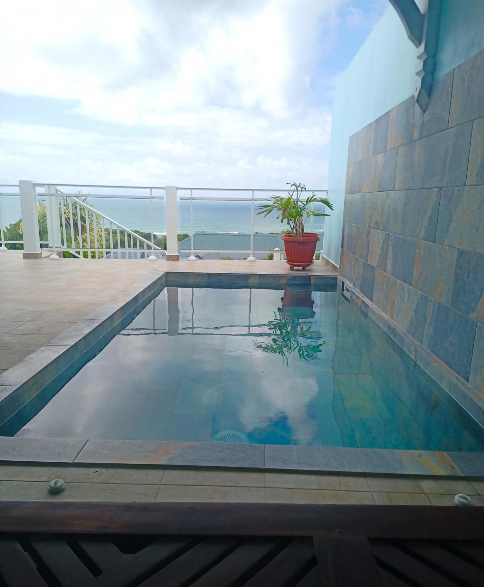 Holiday home Aux Colibris Amoureux : Loft De Standing Avec Vue Grand-Bourg (Marie Galante)