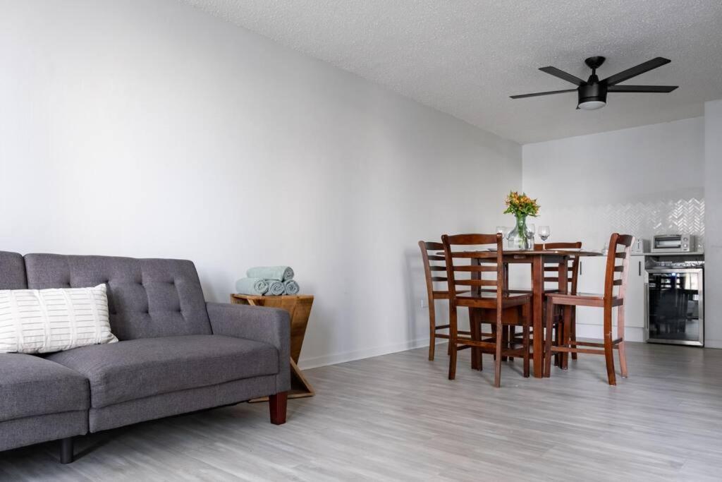 Media Luna Oceanview Pool Apartment *