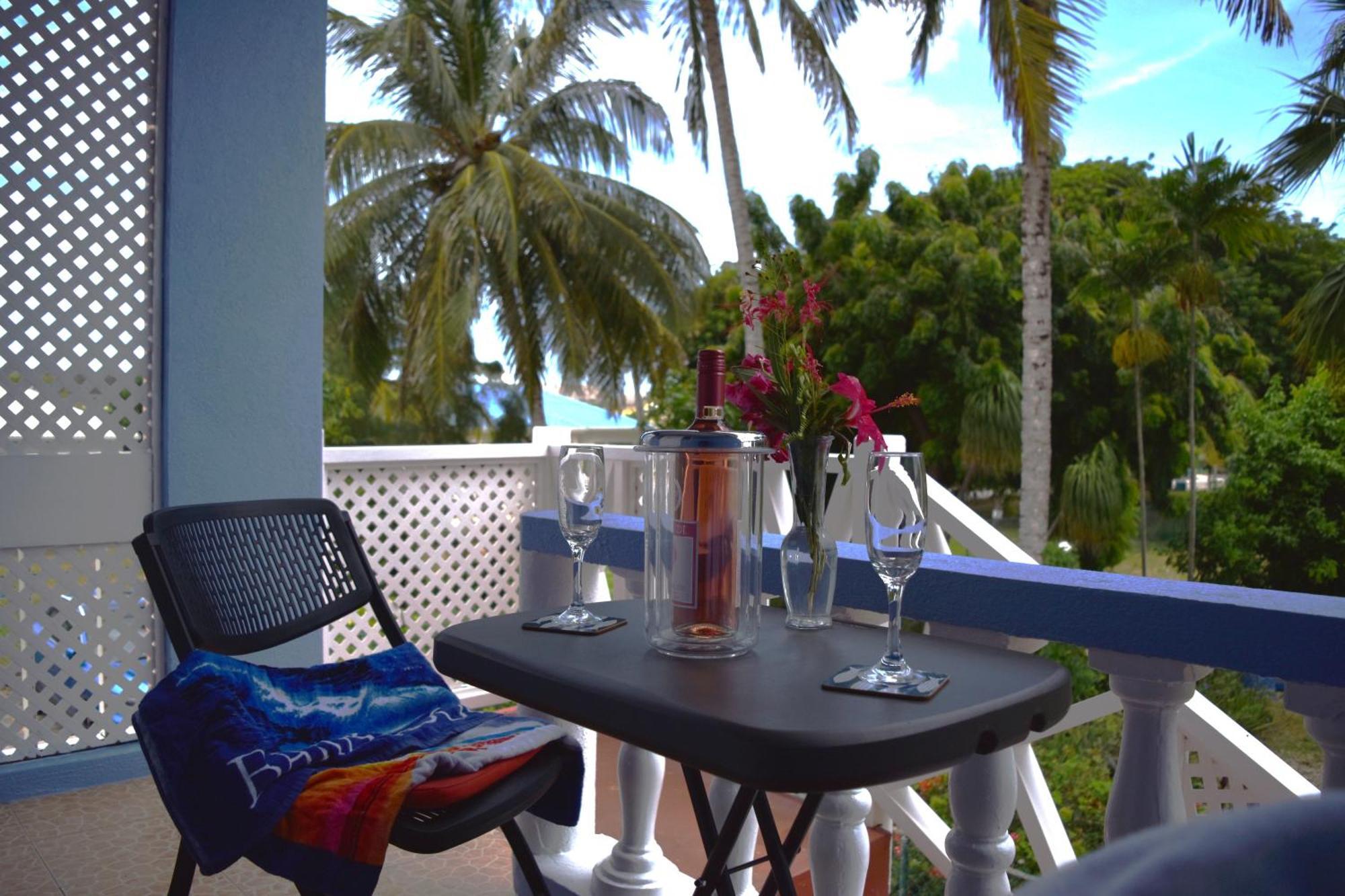 Apartment Coastal View7 1 & 2 Bed