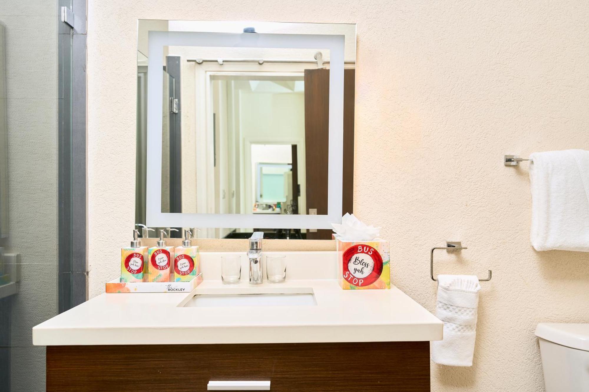 Resort The Rockley By Ocean - Breakfast Included 4*