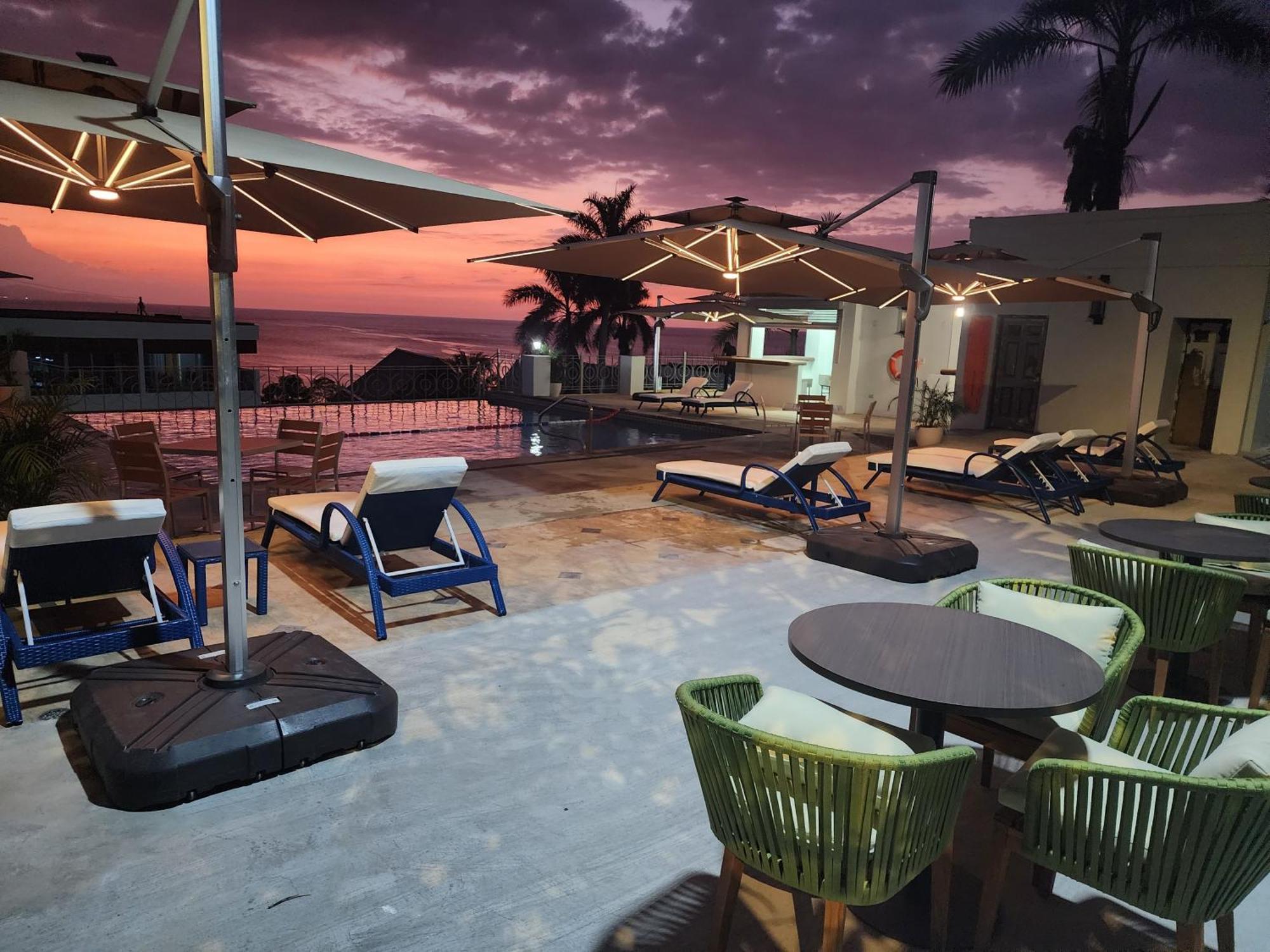 39 Jamaica Hotel 3*
