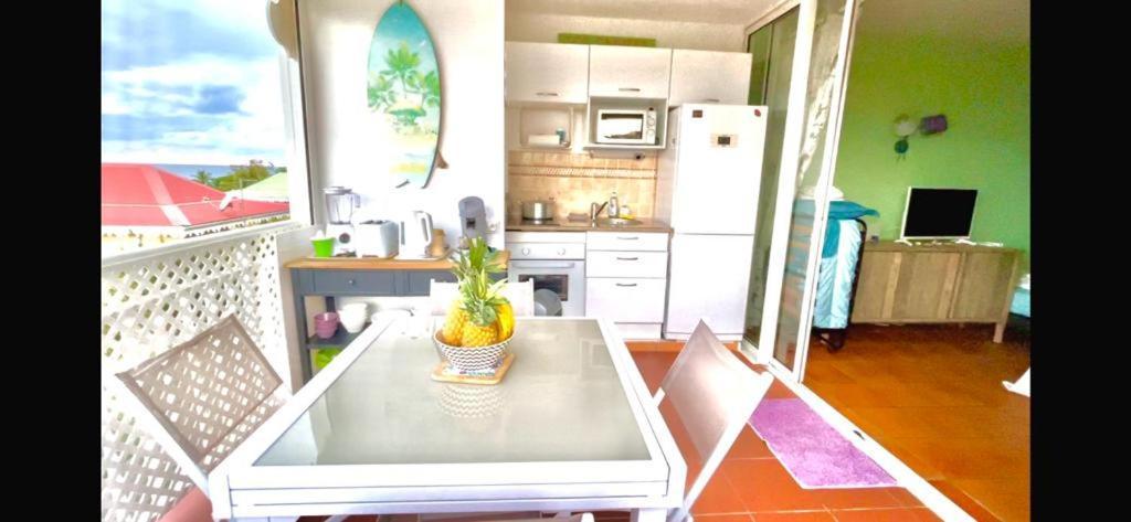 Guadeloupe- Saint-francois- Anse Des Rochers - Quart De Etage - Vue Mer- 4 Personnes - Lit Bebe Sur Demande - Citerne Et Wifi Prives -animaux Ok-acces Direct -apnee Bien-etre Experience Sur Demande Avec Instructeur A Saint-Francois (Grande-Terre)