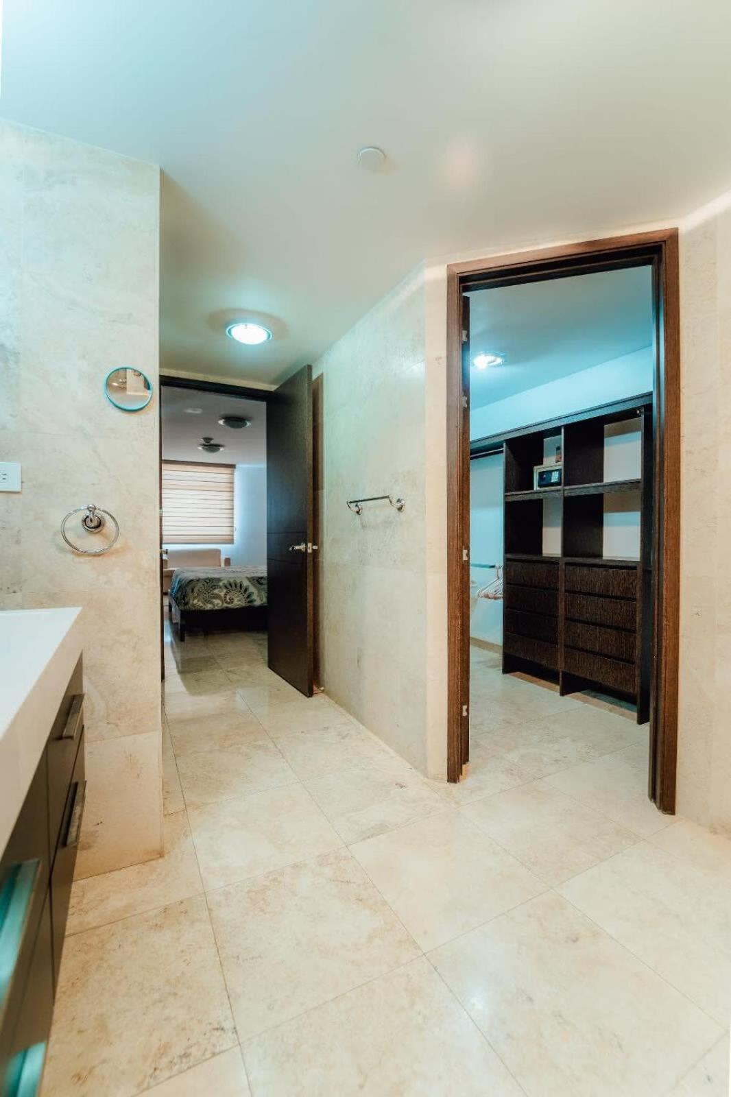The Elegance Of Oasis -3br Front * Palm Beach