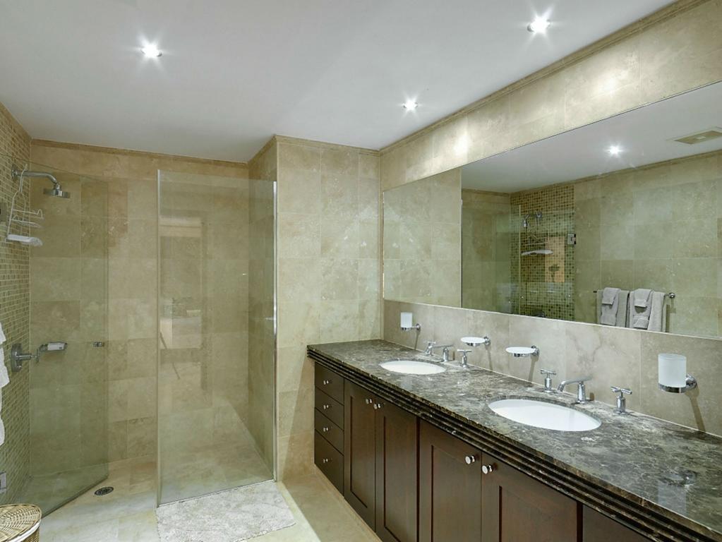 Coral Cove Apartment