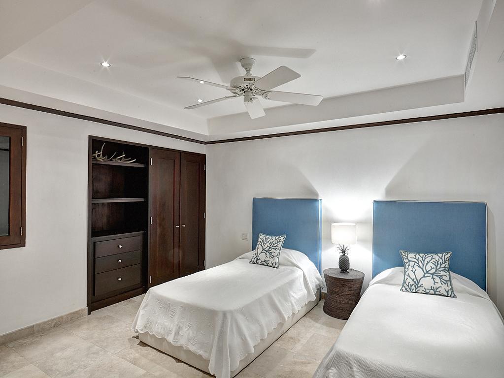 Coral Cove Apartment